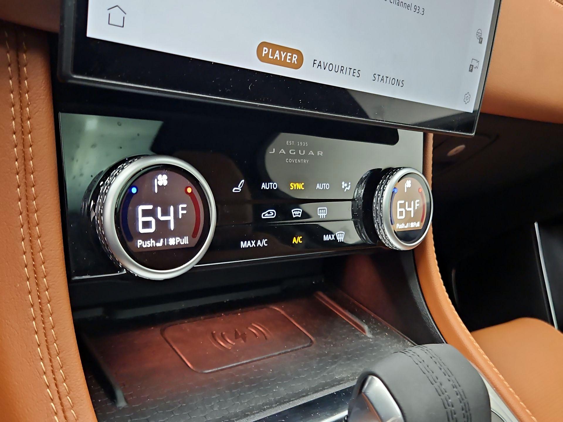 Thumbnail: 2025 Jaguar F-Pace - 15