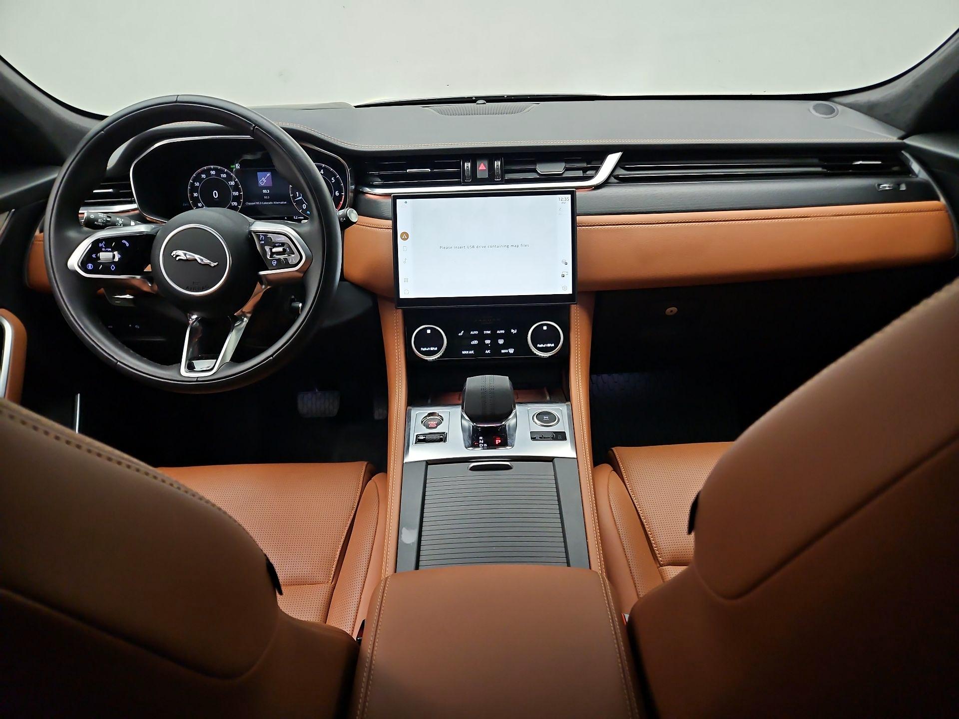 Thumbnail: 2025 Jaguar F-Pace - 8