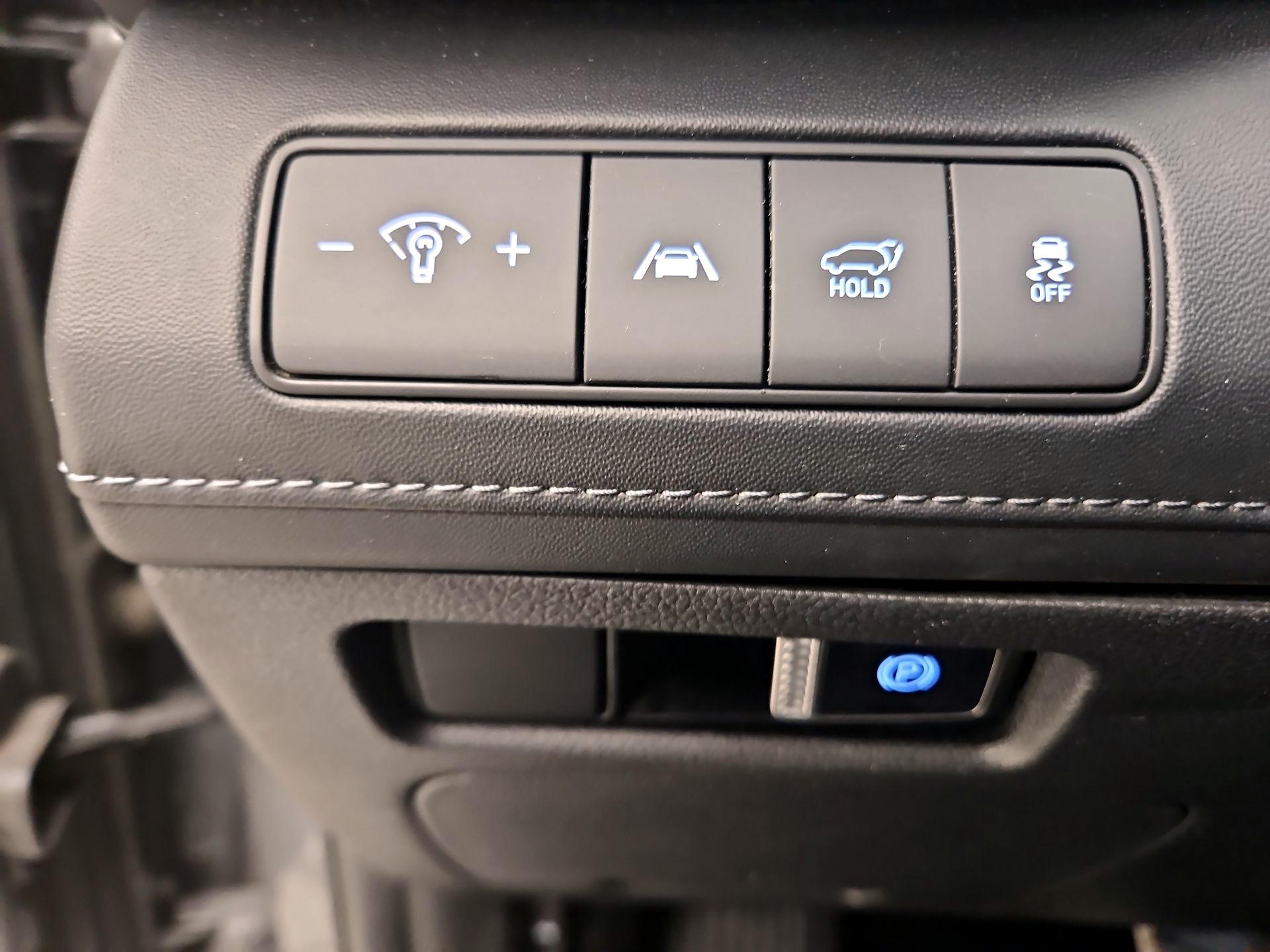 Thumbnail: 2021 Hyundai Santa Fe - 11