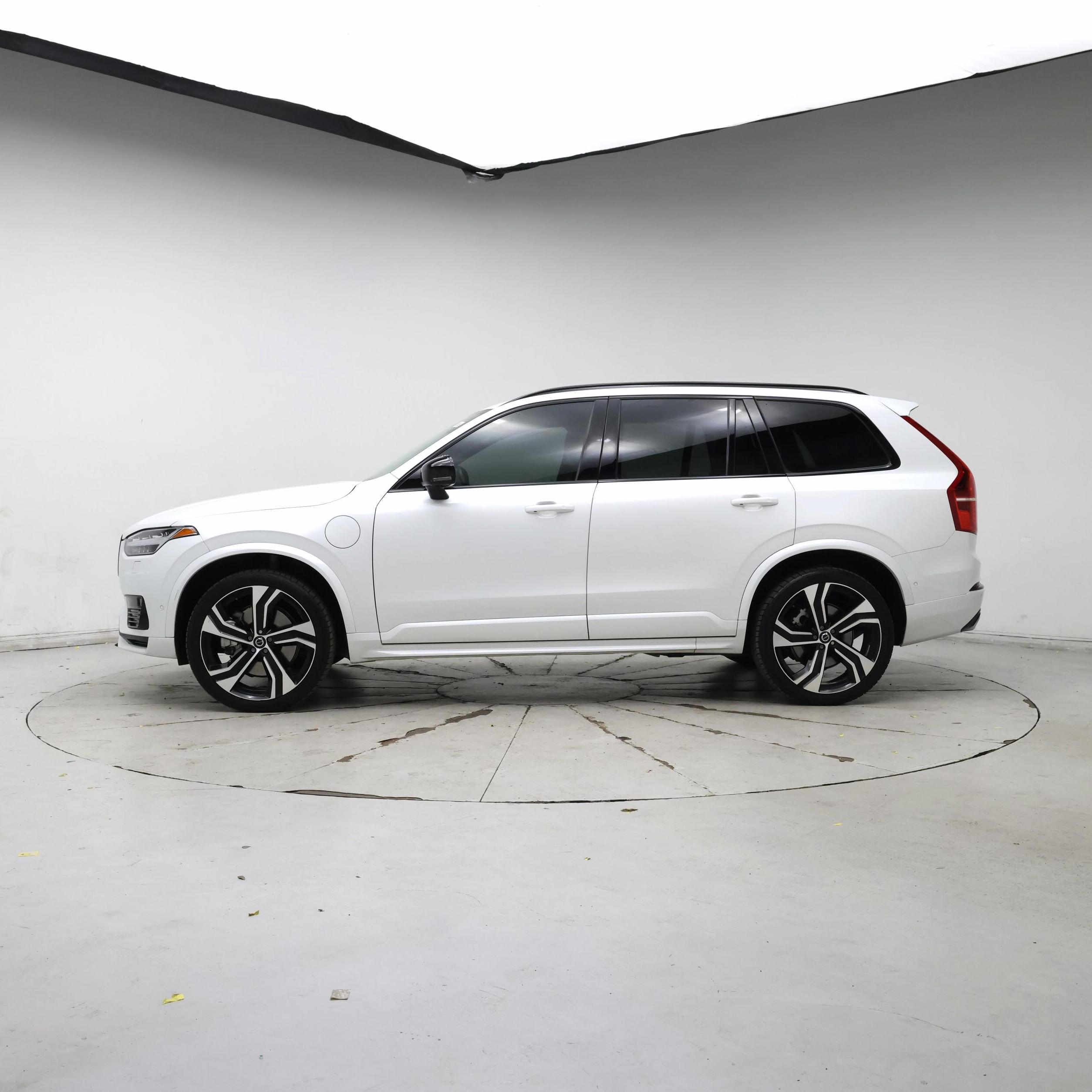 Thumbnail: 2021 Volvo XC90 - 3