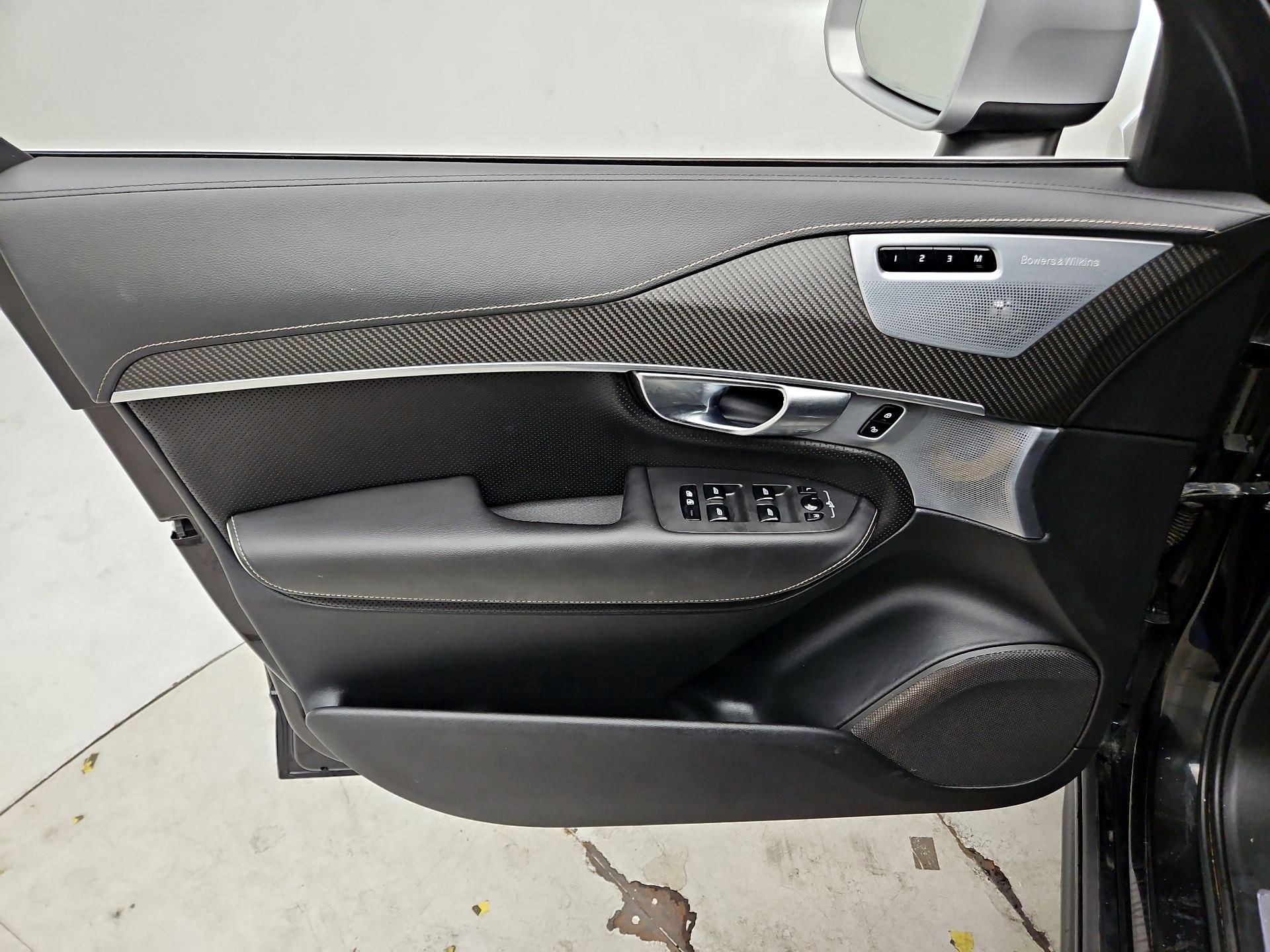 Thumbnail: 2019 Volvo XC90 - 12