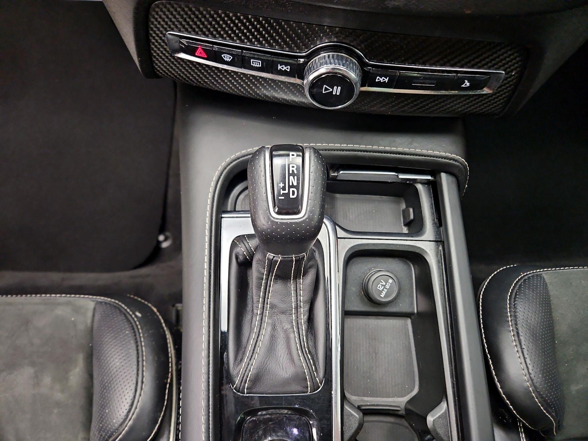 Thumbnail: 2019 Volvo XC90 - 18