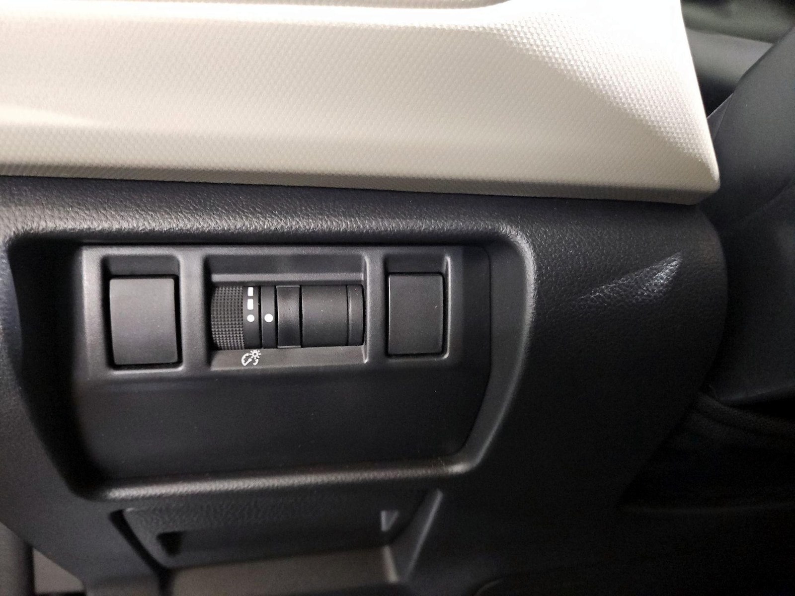2025 Subaru Forester Base - Photo 14