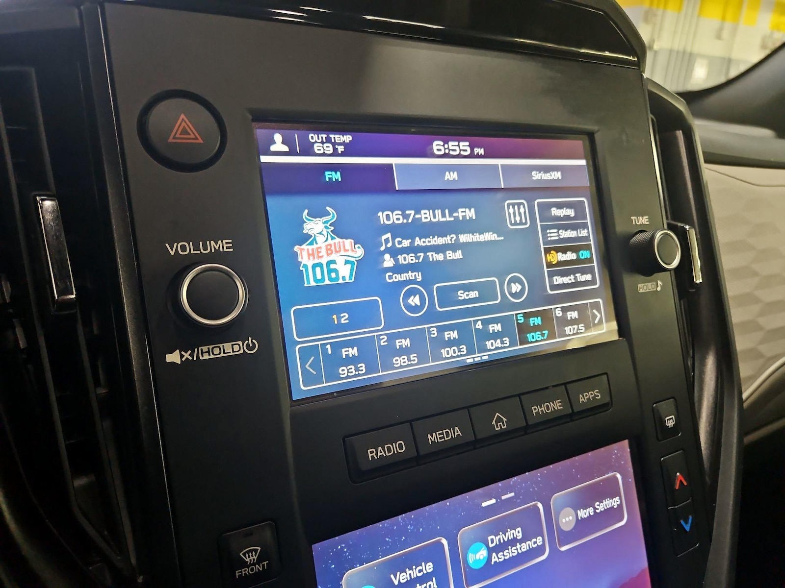 2025 Subaru Forester Base - Photo 15