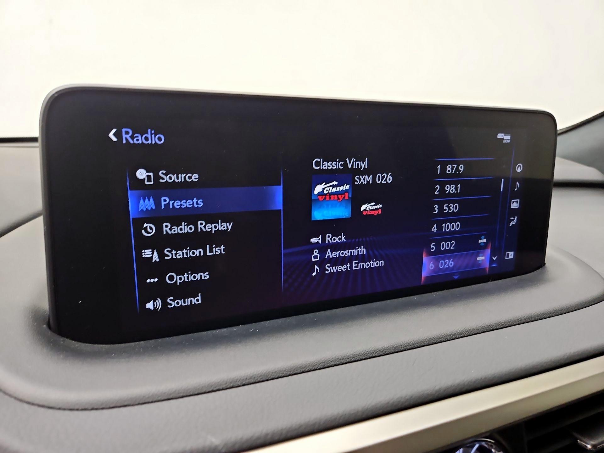 Thumbnail: 2020 Lexus RX - 16