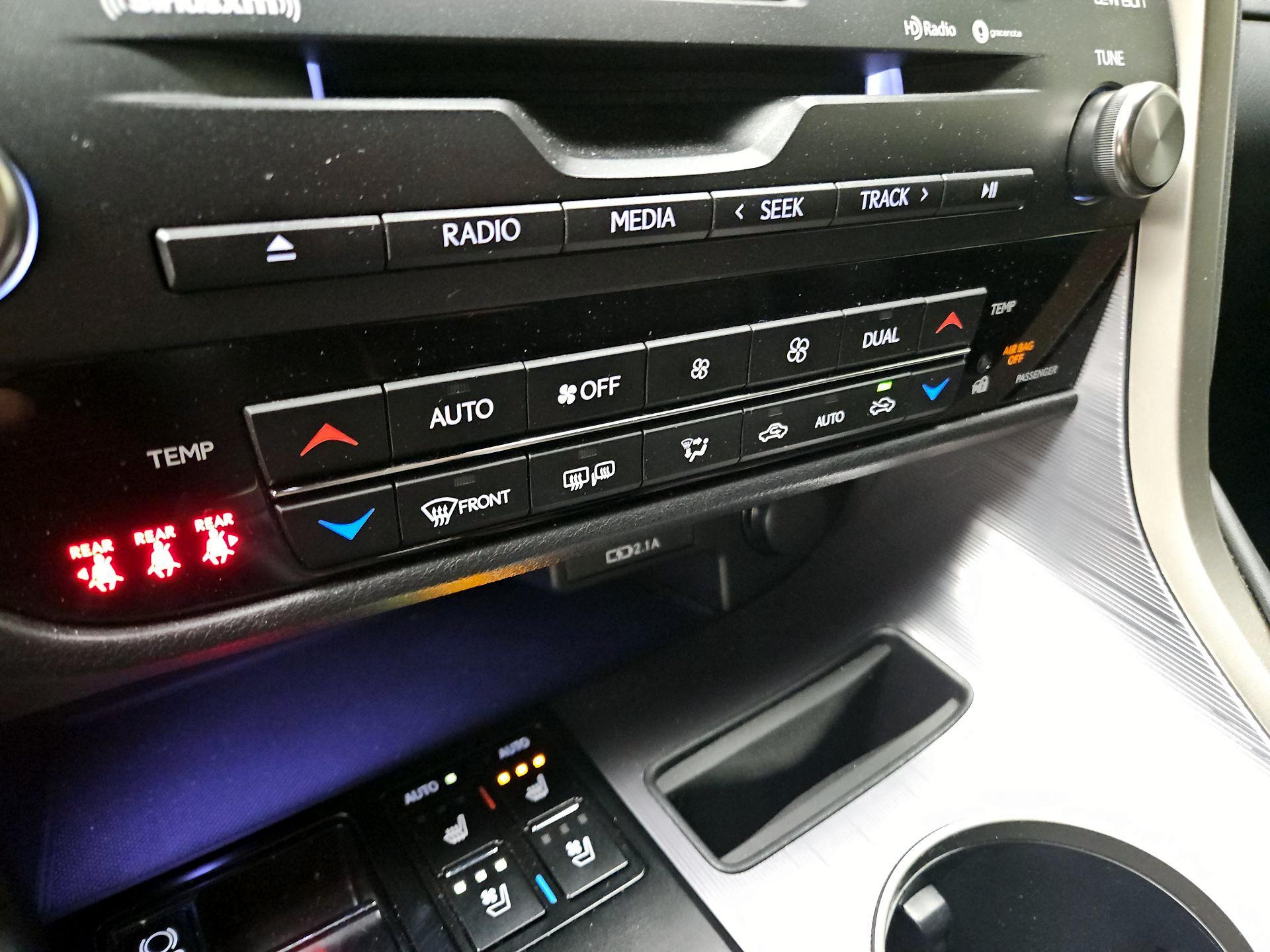 Thumbnail: 2020 Lexus RX - 17