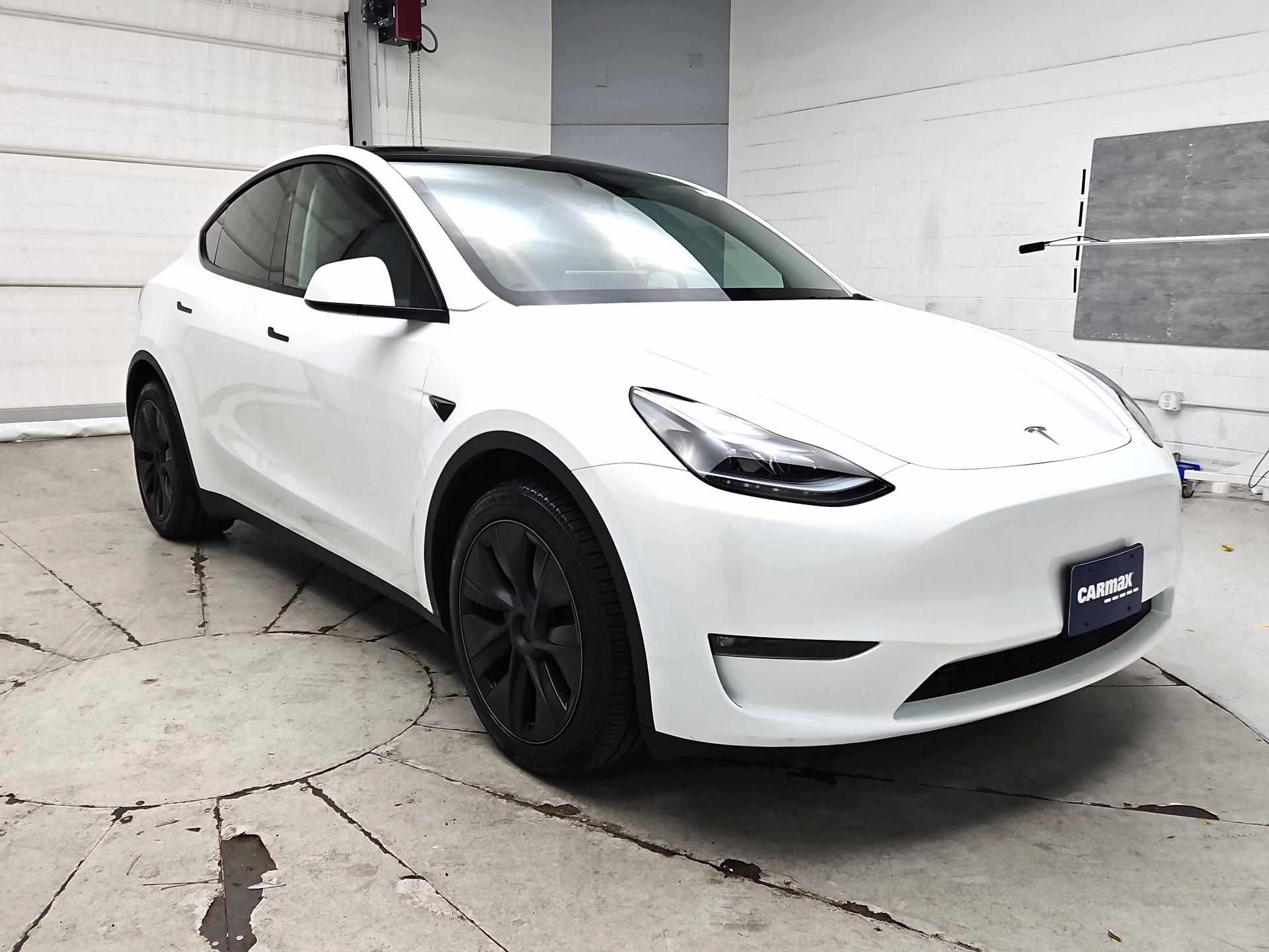 Thumbnail: 2025 Tesla Model Y - 1