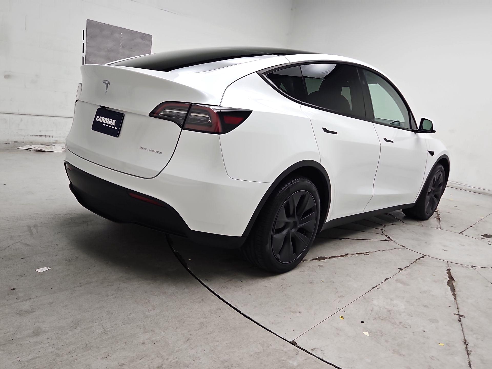 Thumbnail: 2025 Tesla Model Y - 5