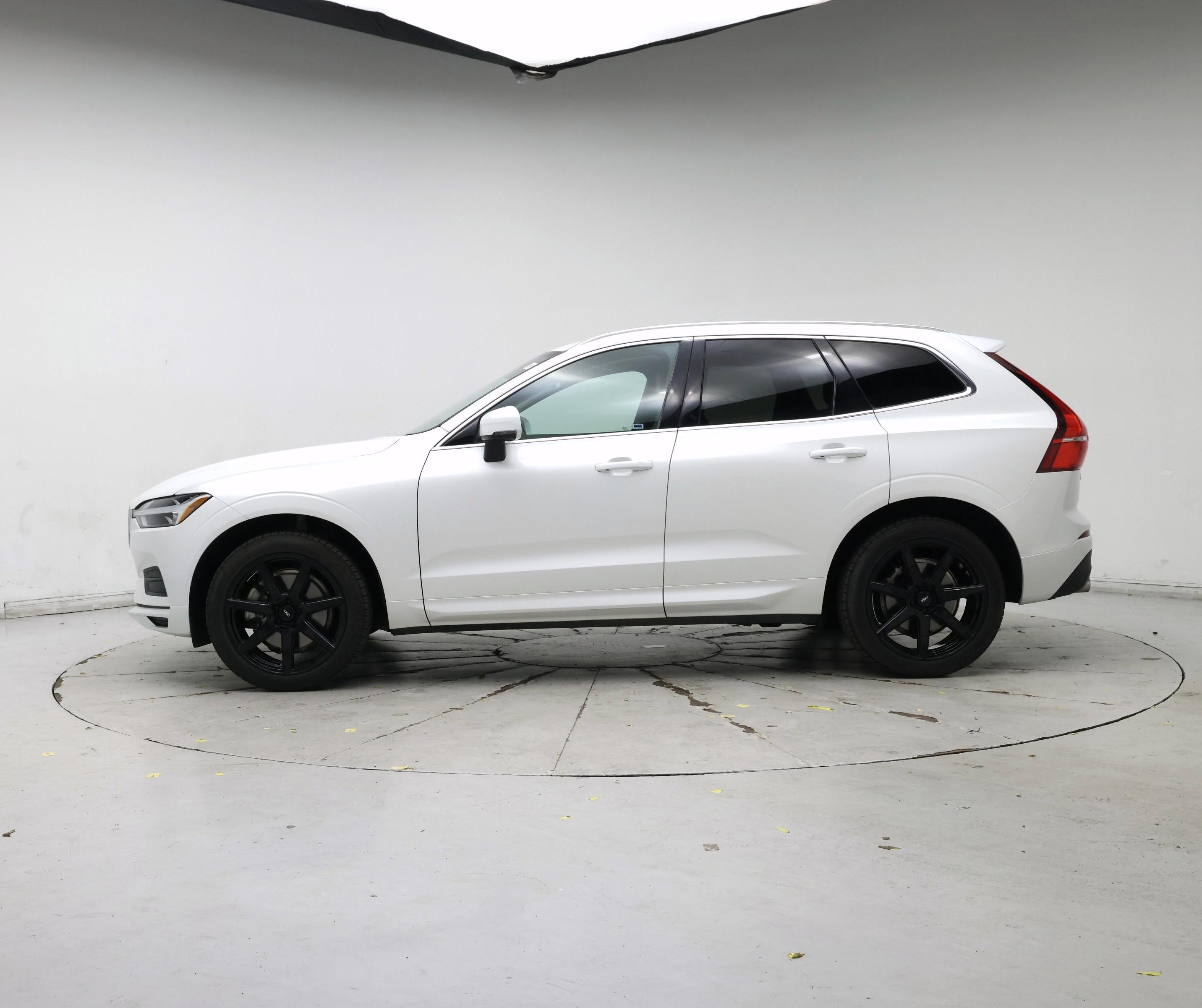 Thumbnail: 2020 Volvo XC60 - 3