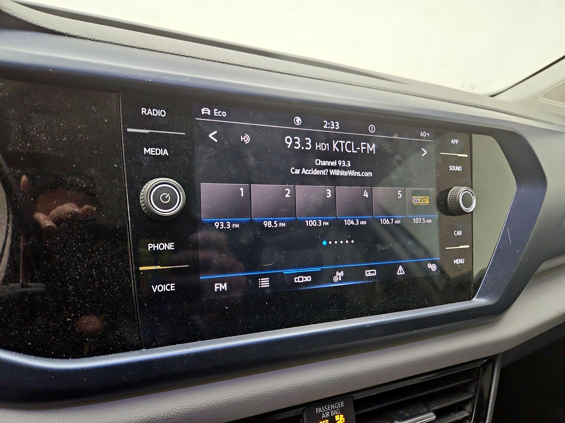 Thumbnail: 2023 Volkswagen Taos - 15