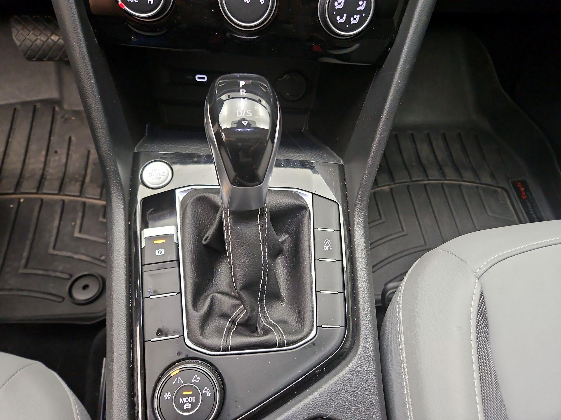 Thumbnail: 2023 Volkswagen Taos - 17