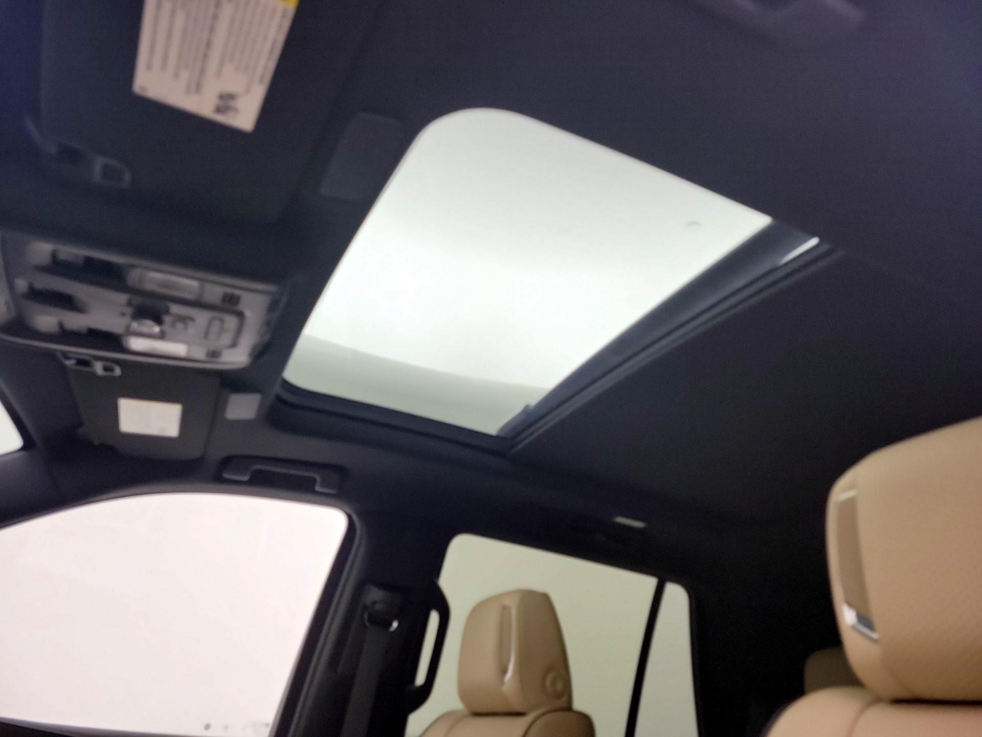 Thumbnail: 2022 Cadillac Escalade - 20