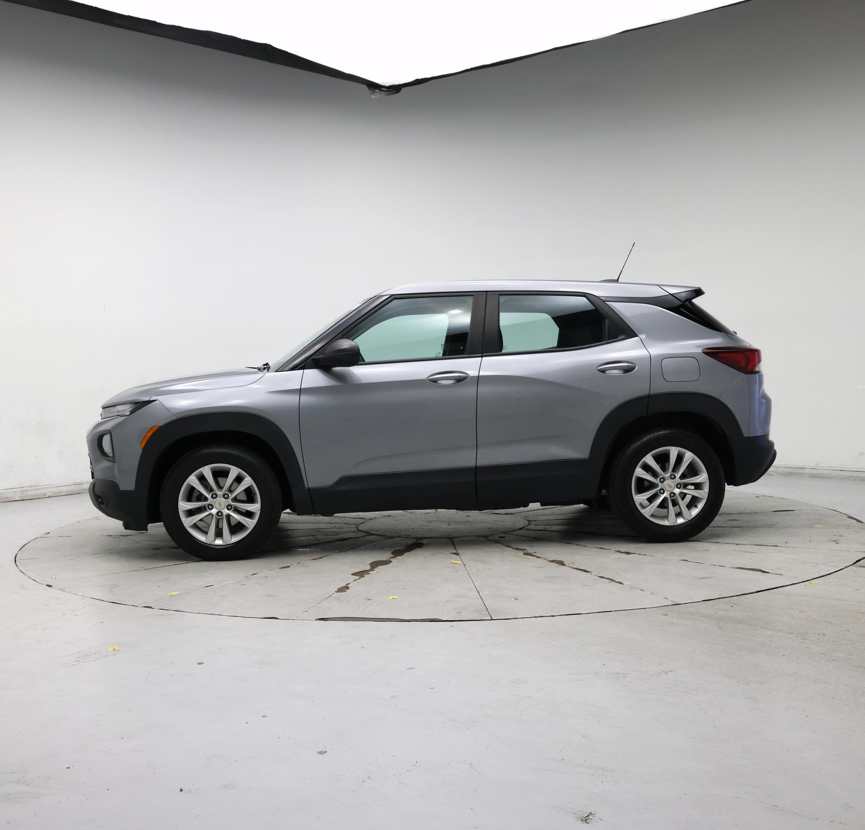 Thumbnail: 2023 Chevrolet TrailBlazer - 3