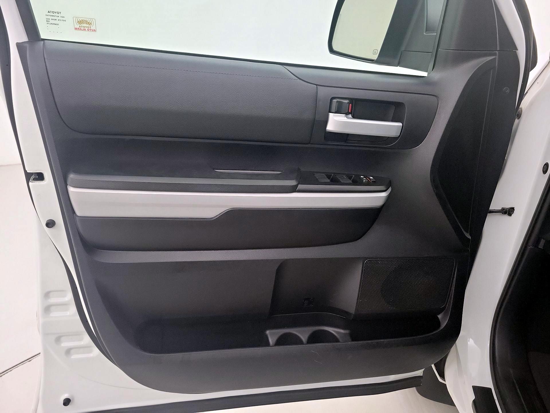 Thumbnail: 2020 Toyota Tundra - 12