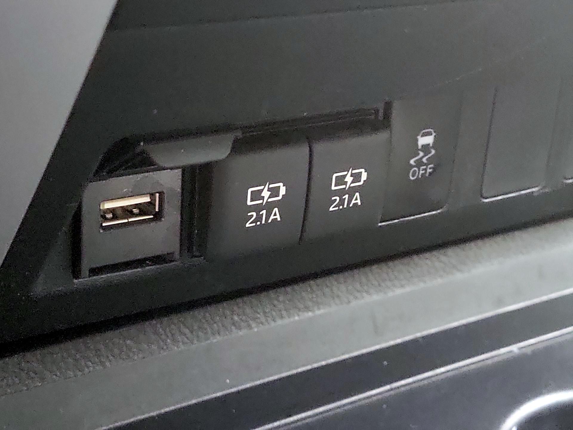 Thumbnail: 2020 Toyota Tundra - 19