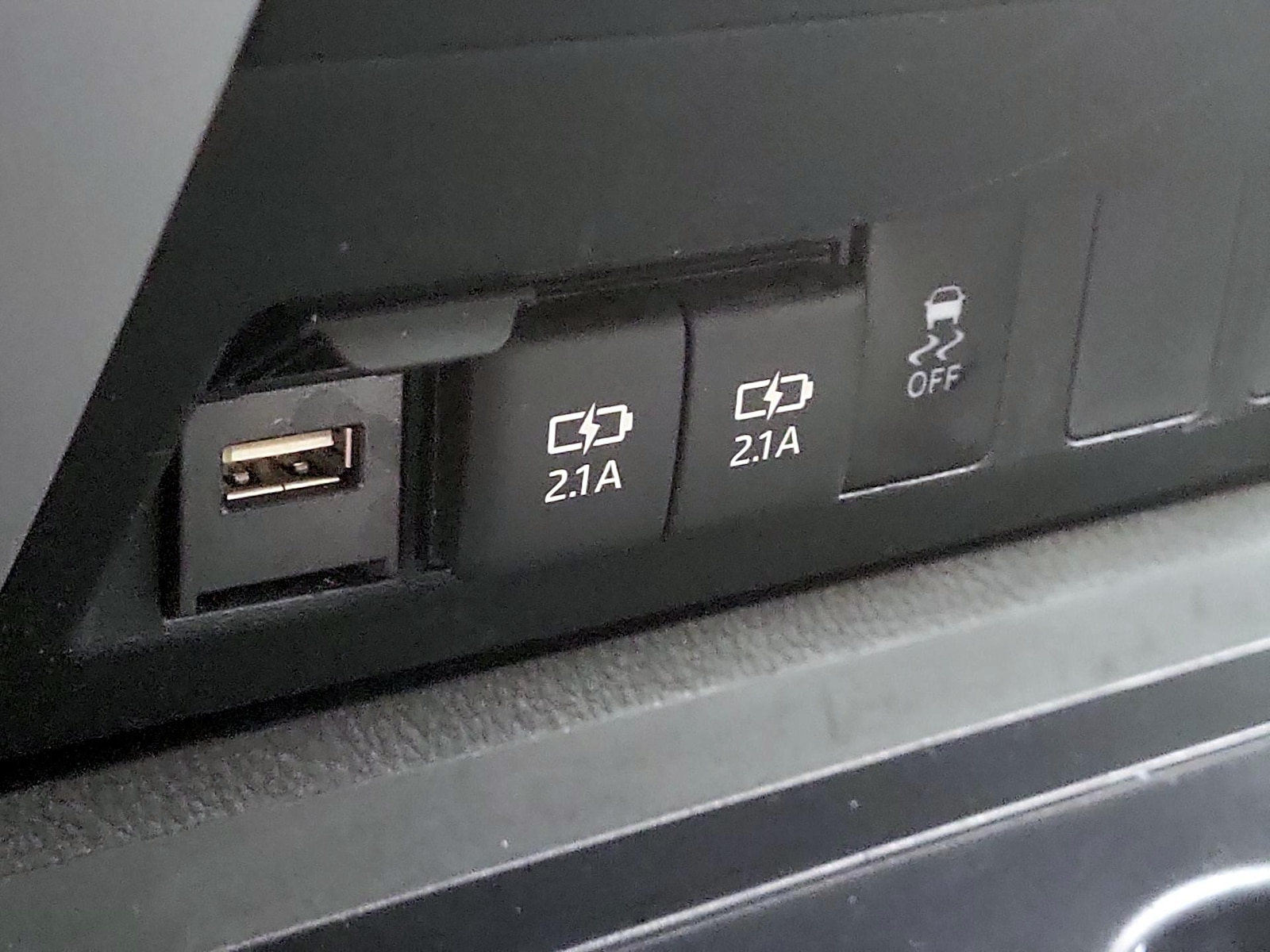 2020 Toyota Tundra SR5 - Photo 20