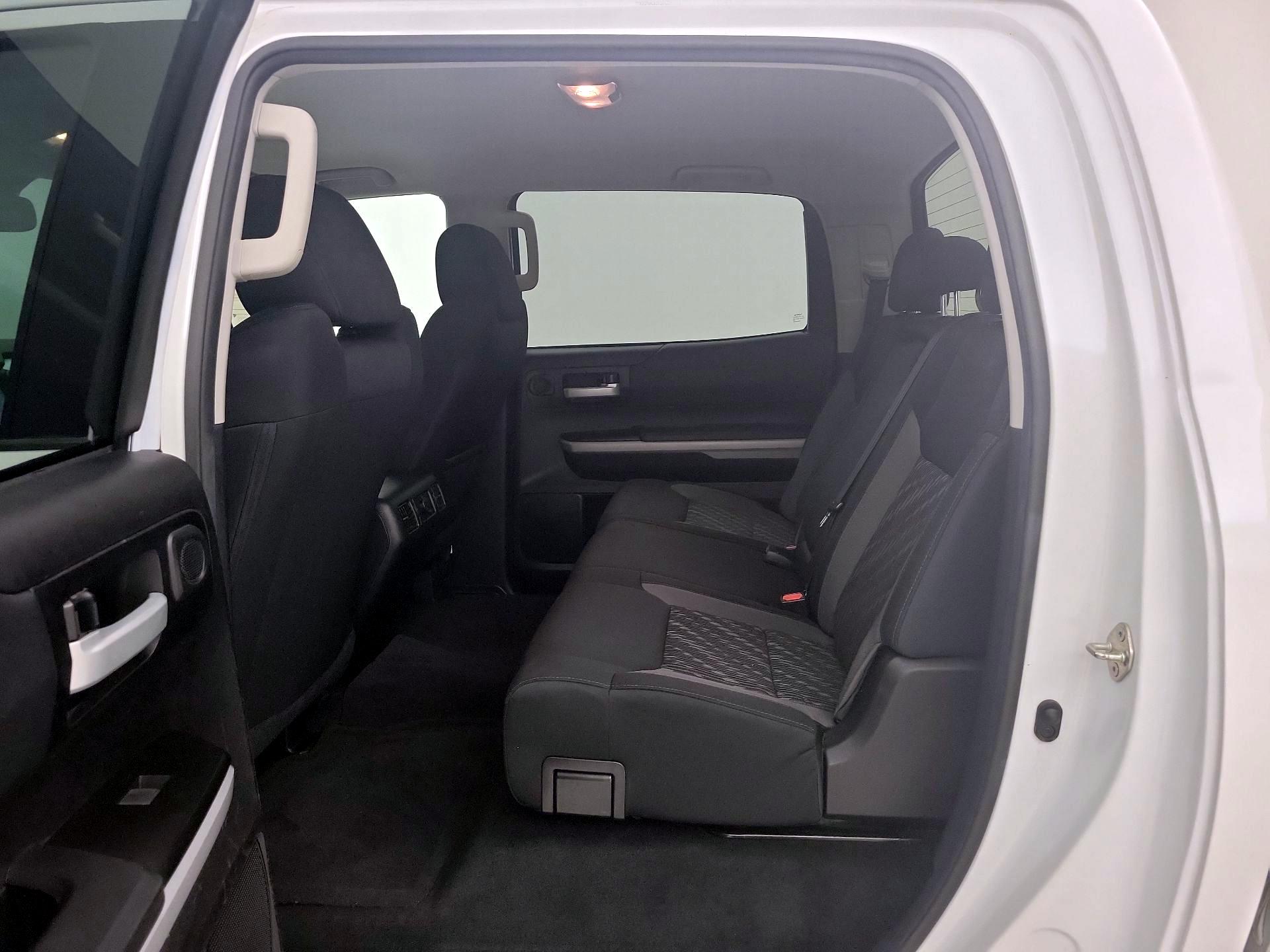 Thumbnail: 2020 Toyota Tundra - 20