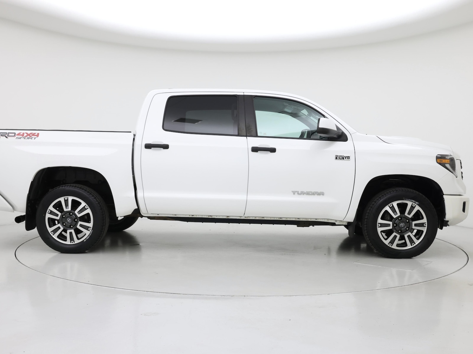2020 Toyota Tundra SR5 - Photo 8