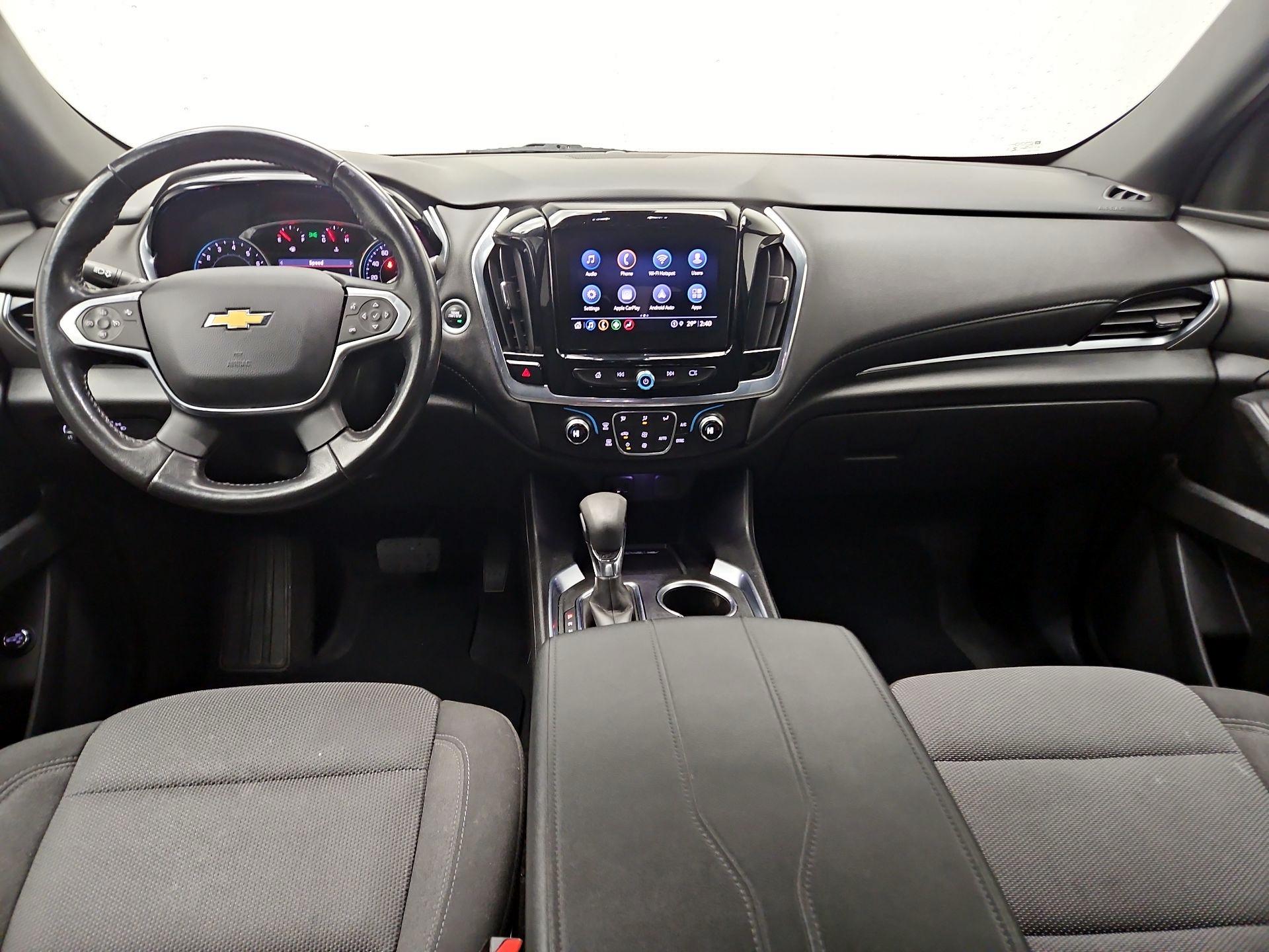 Thumbnail: 2022 Chevrolet Traverse - 9