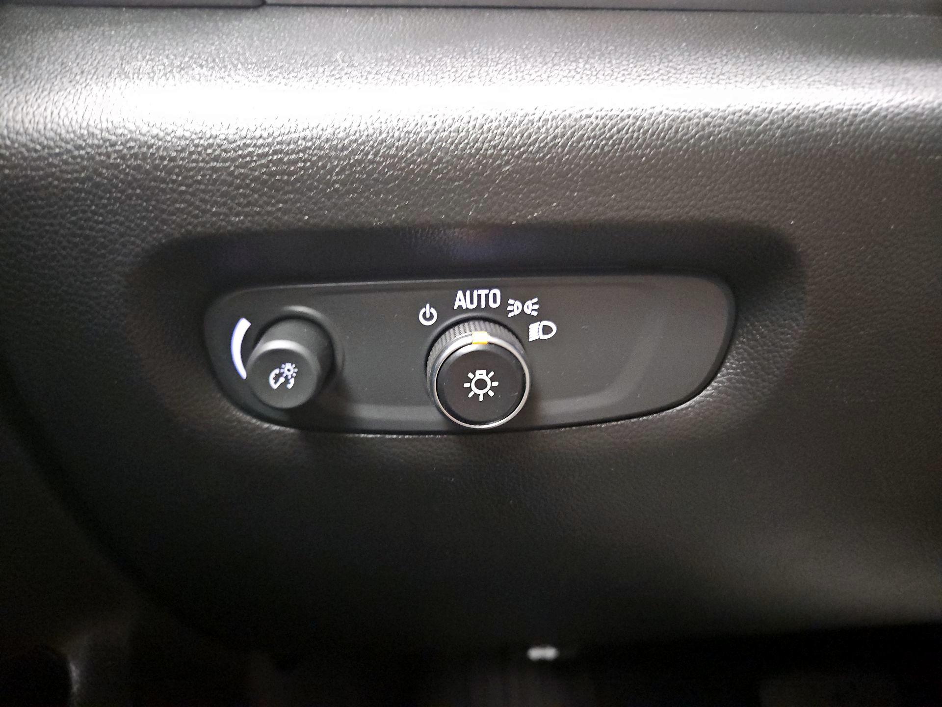 Thumbnail: 2022 Chevrolet Traverse - 13