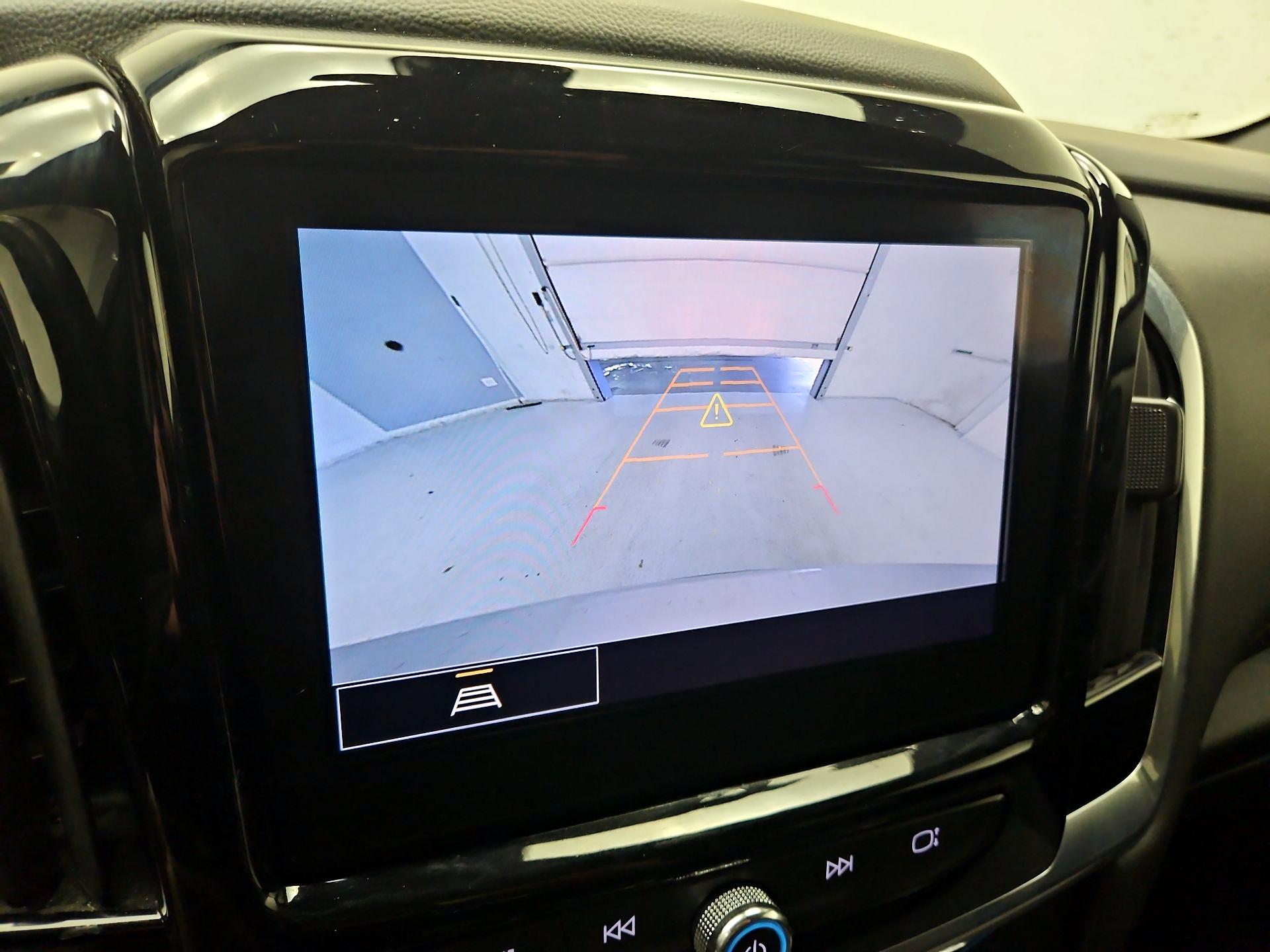 Thumbnail: 2022 Chevrolet Traverse - 14