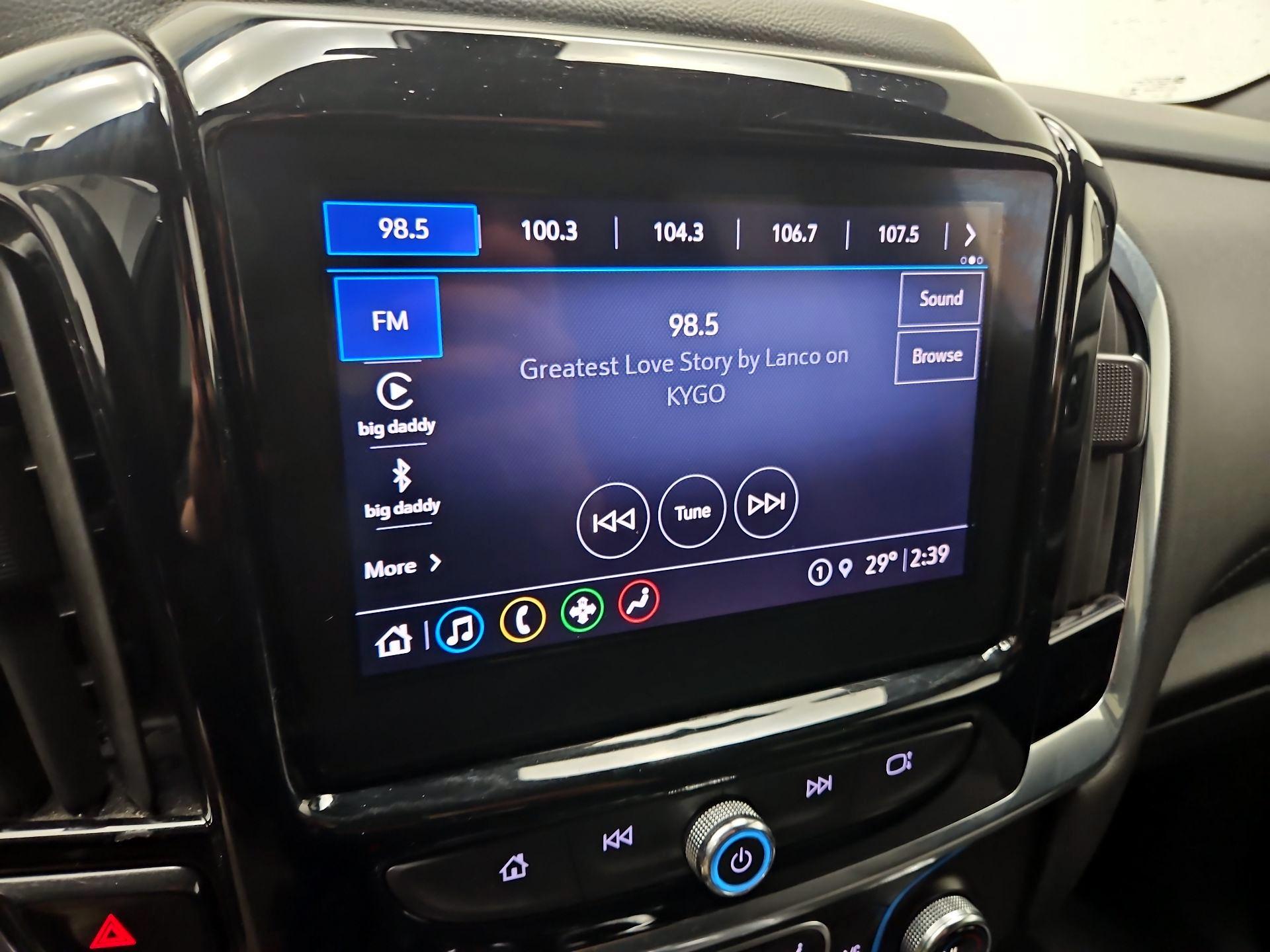 Thumbnail: 2022 Chevrolet Traverse - 15