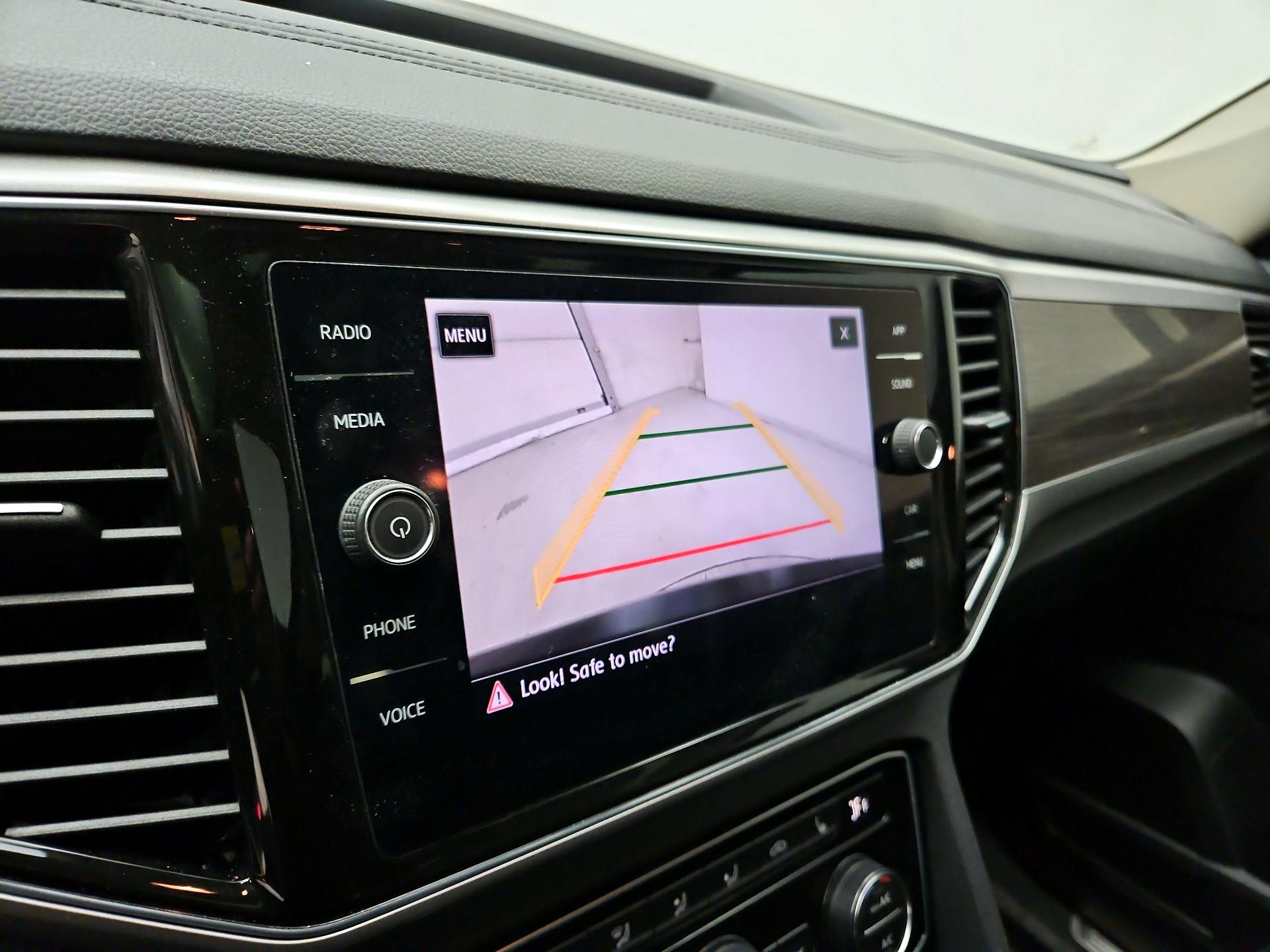 Thumbnail: 2018 Volkswagen Atlas - 12