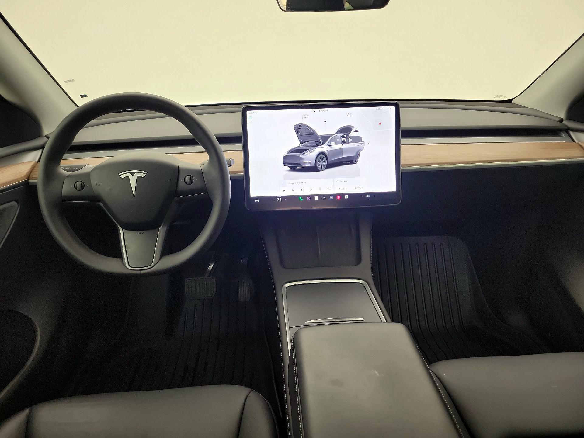 Thumbnail: 2025 Tesla Model Y - 9