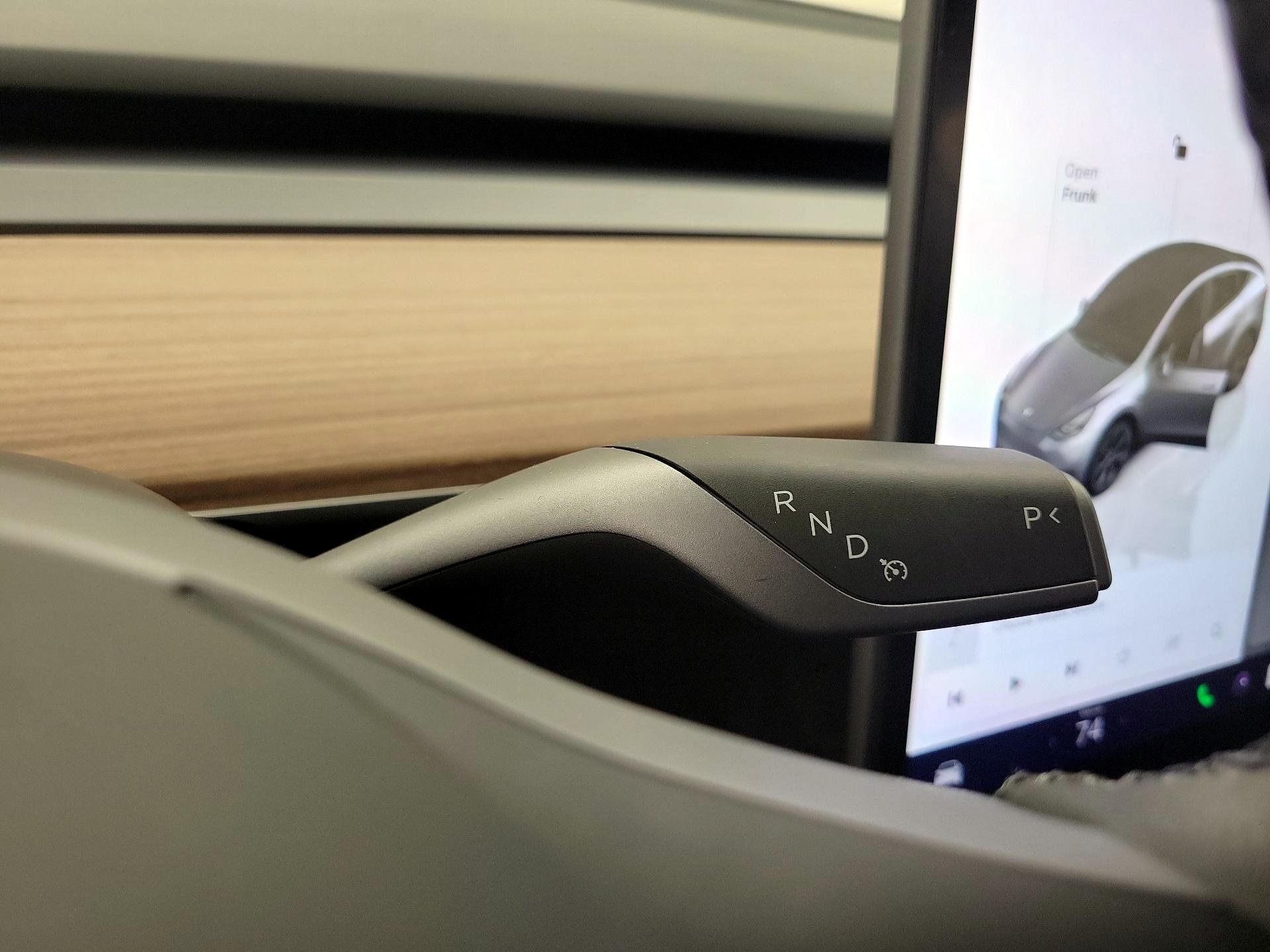 Thumbnail: 2025 Tesla Model Y - 17