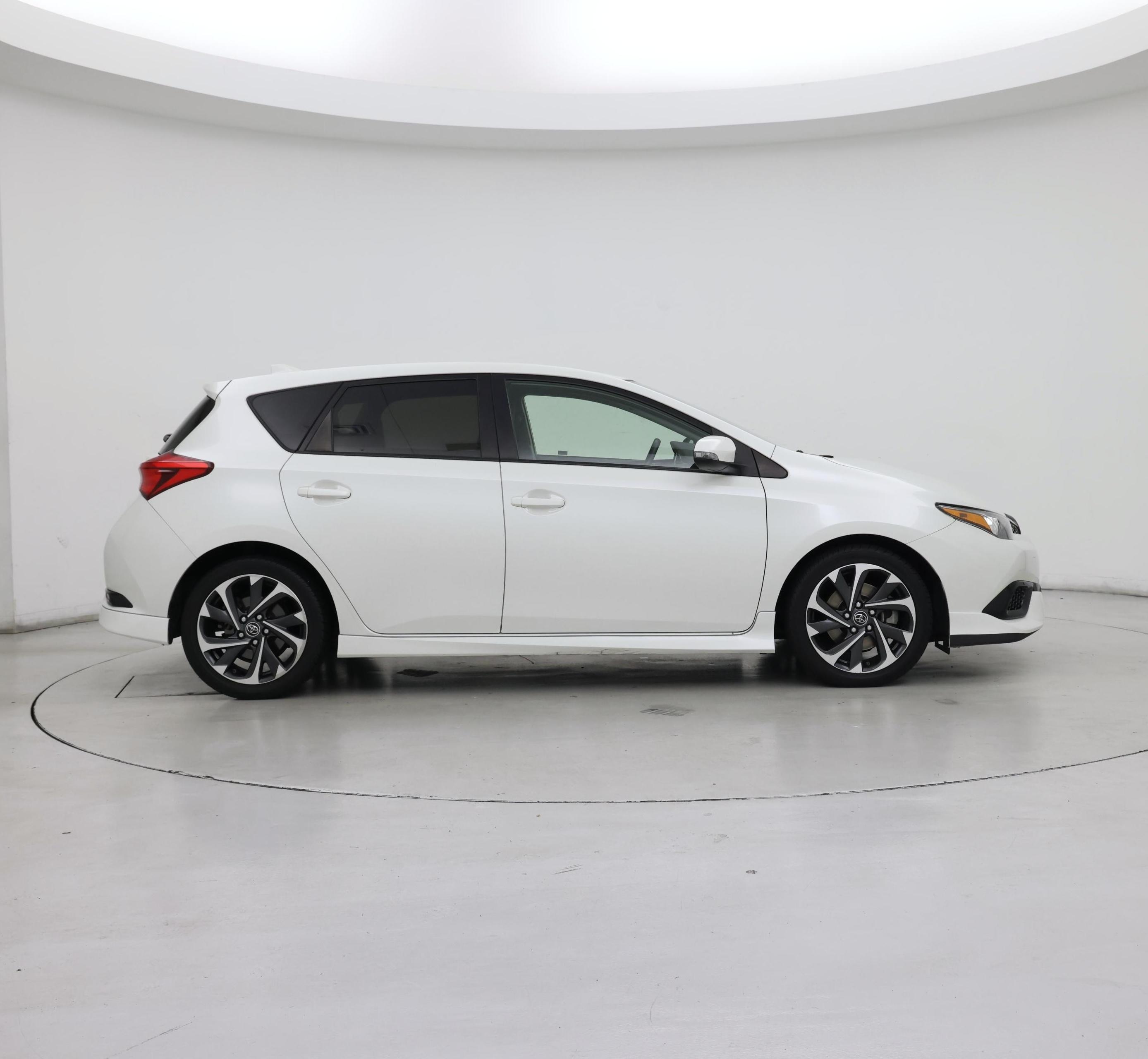 Thumbnail: 2017 Toyota Corolla iM - 7
