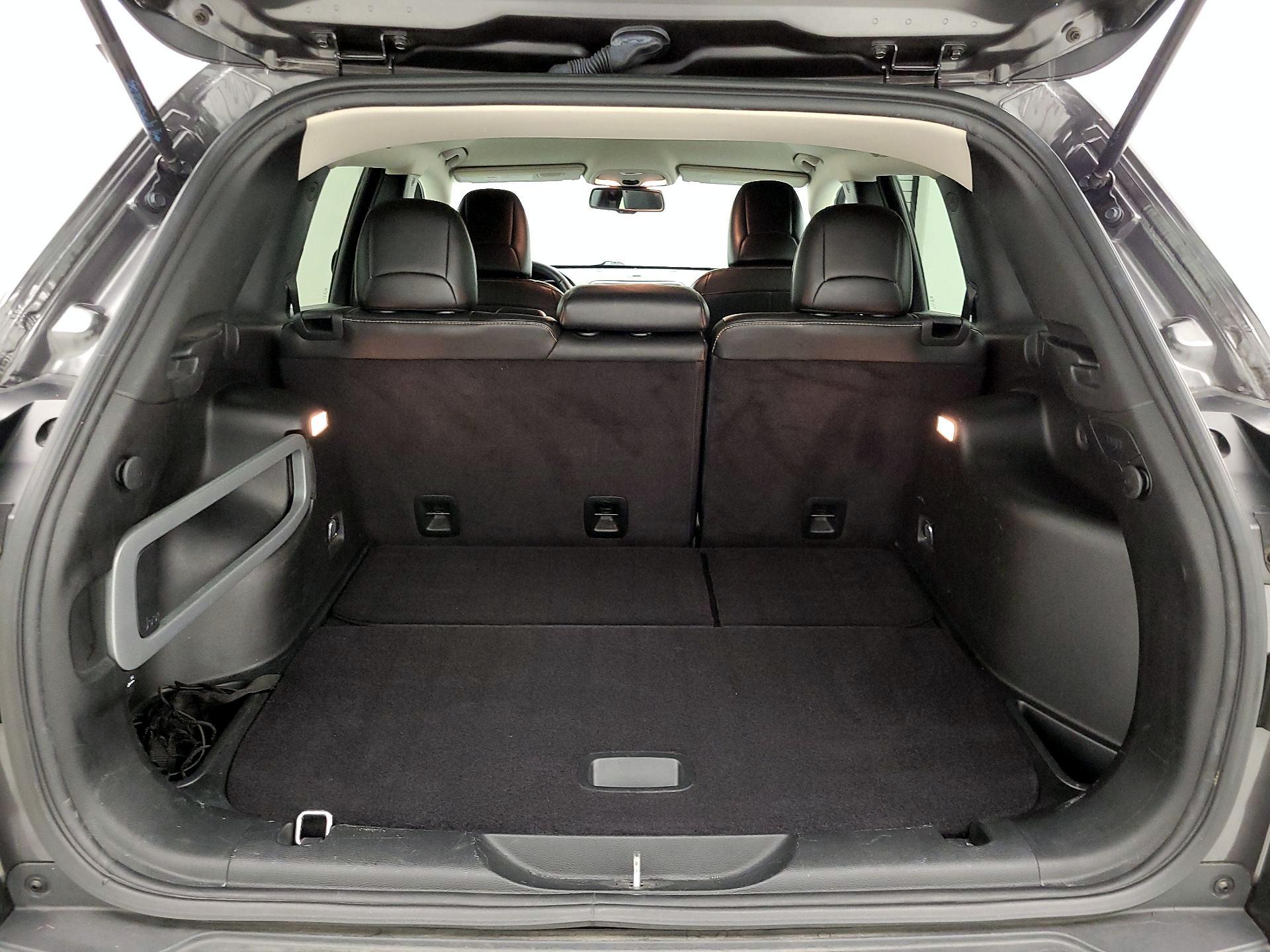 Thumbnail: 2017 Jeep Cherokee - 20