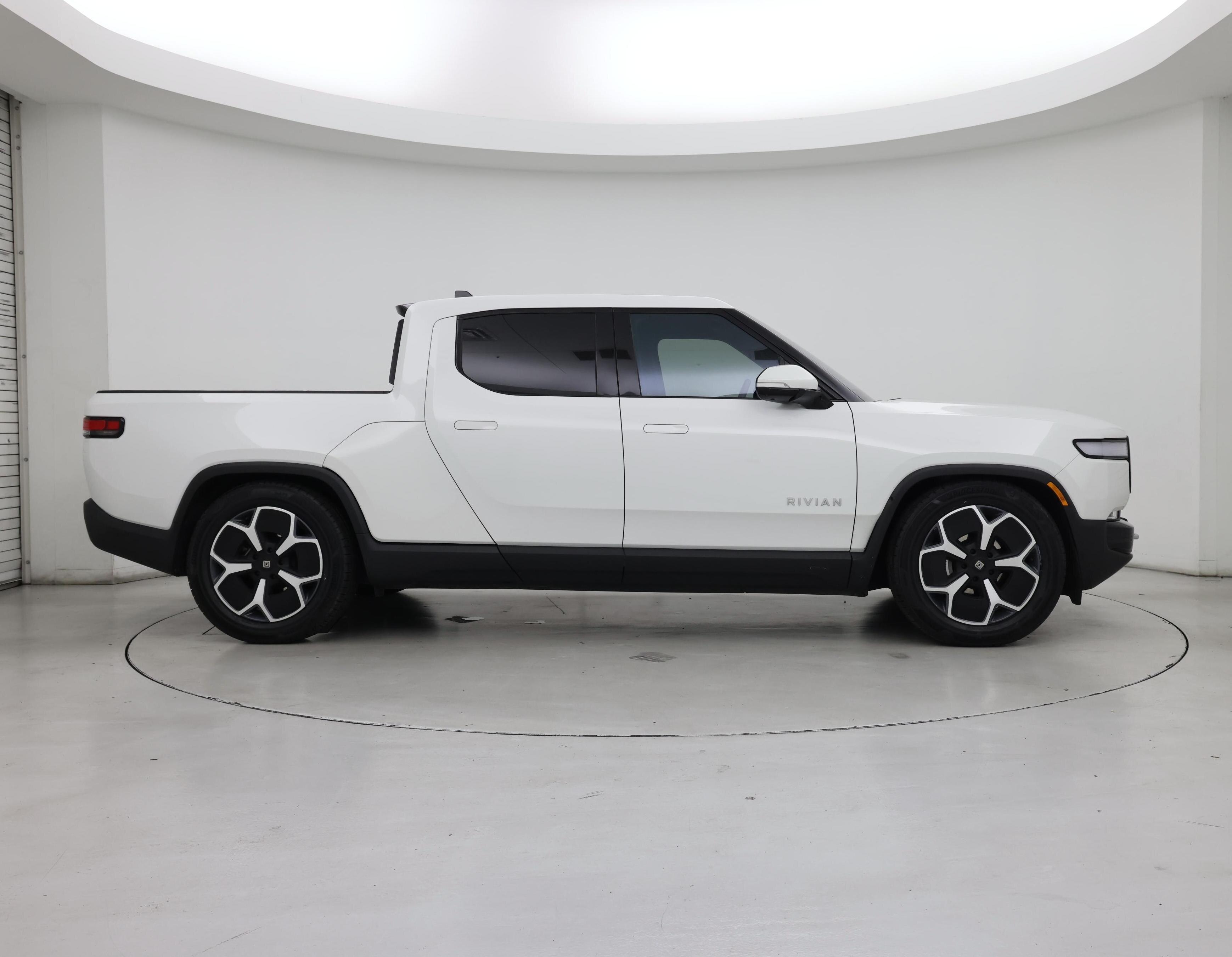 Thumbnail: 2023 Rivian R1T - 7