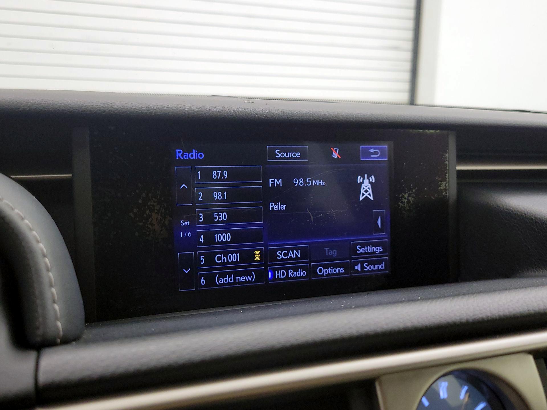 Thumbnail: 2014 Lexus IS - 16