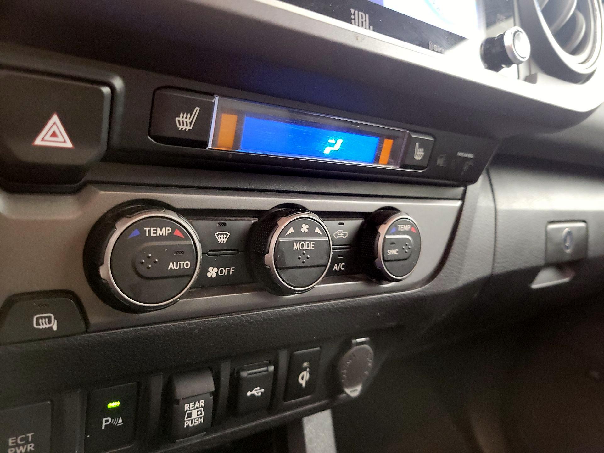 Thumbnail: 2022 Toyota Tacoma - 17