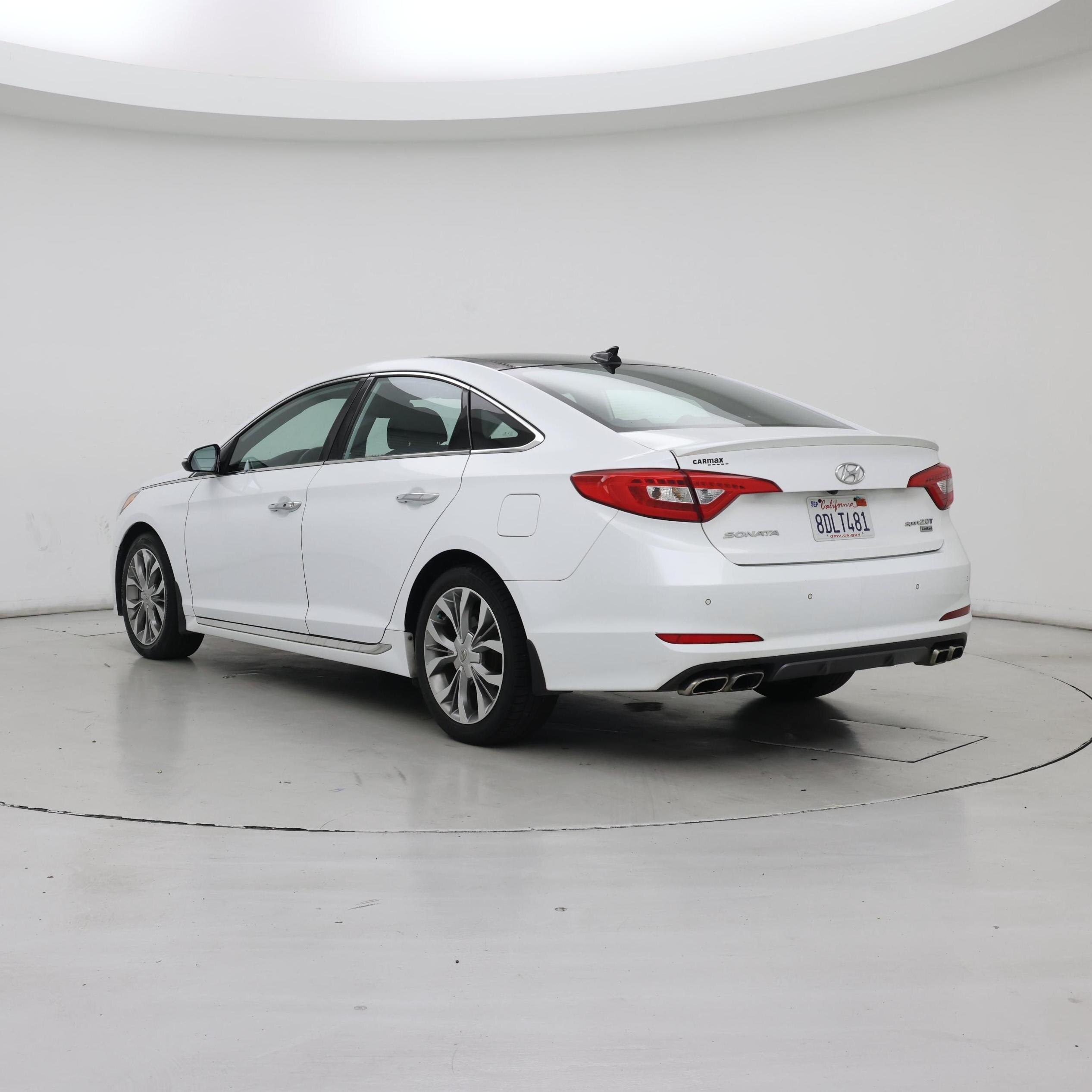 Thumbnail: 2015 Hyundai Sonata - 2