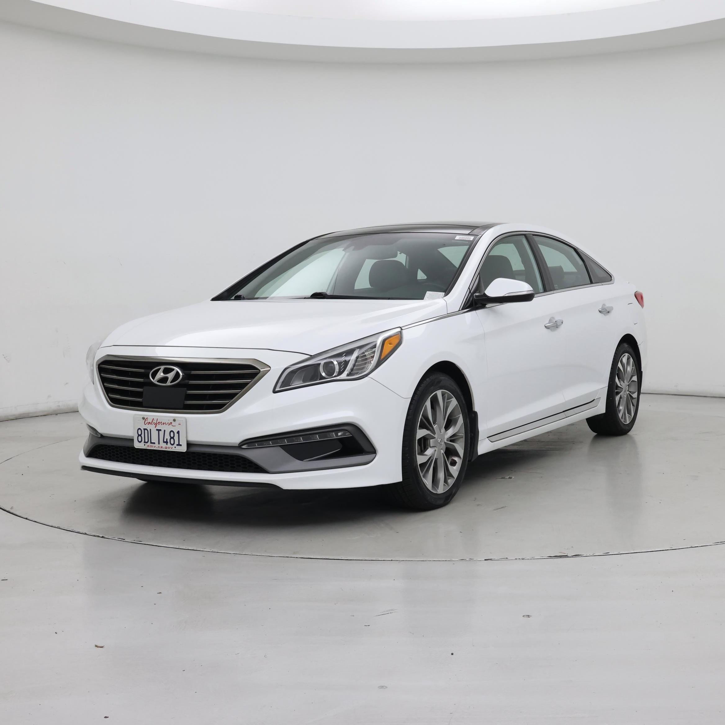 Thumbnail: 2015 Hyundai Sonata - 4