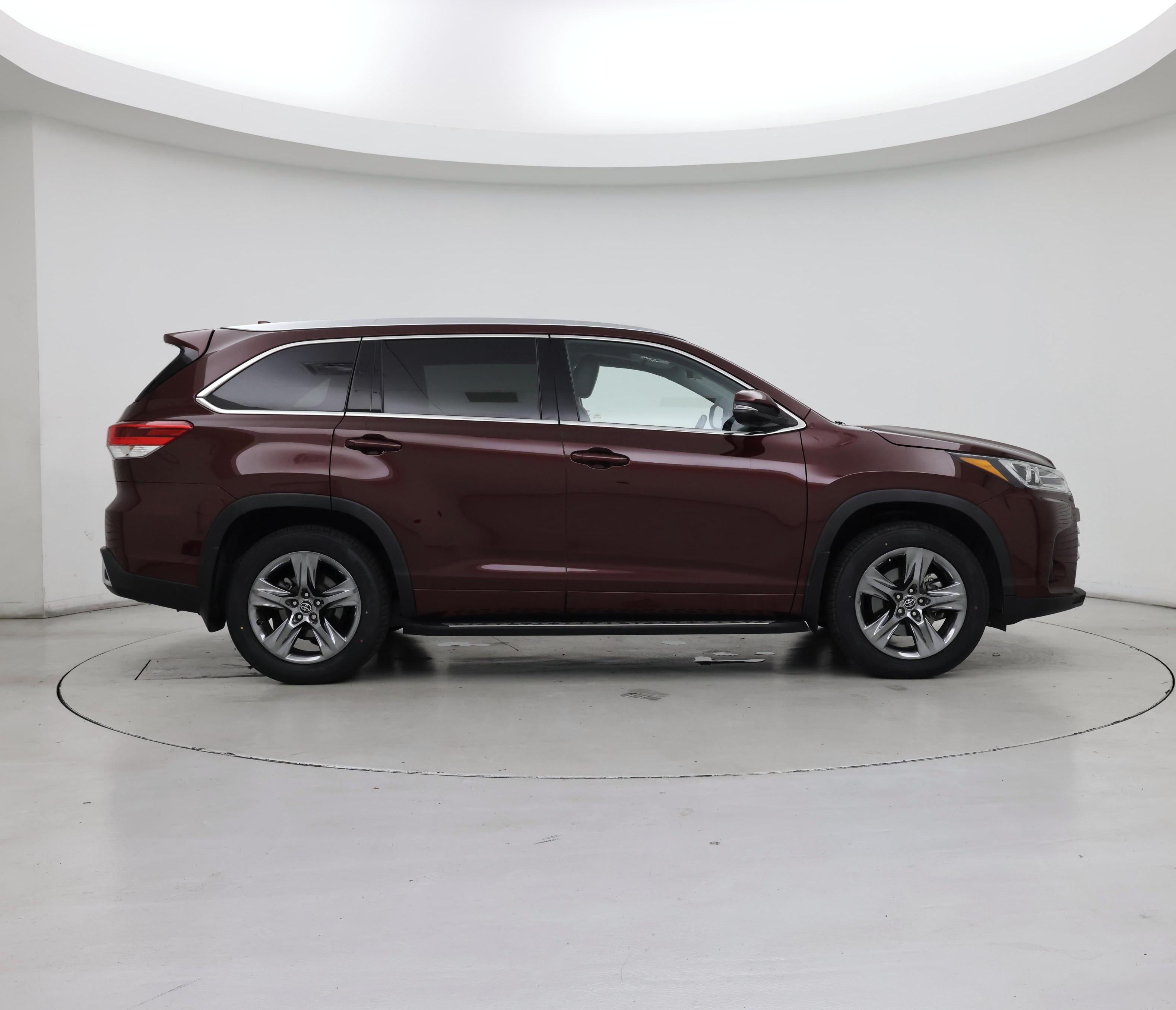 Thumbnail: 2019 Toyota Highlander - 7