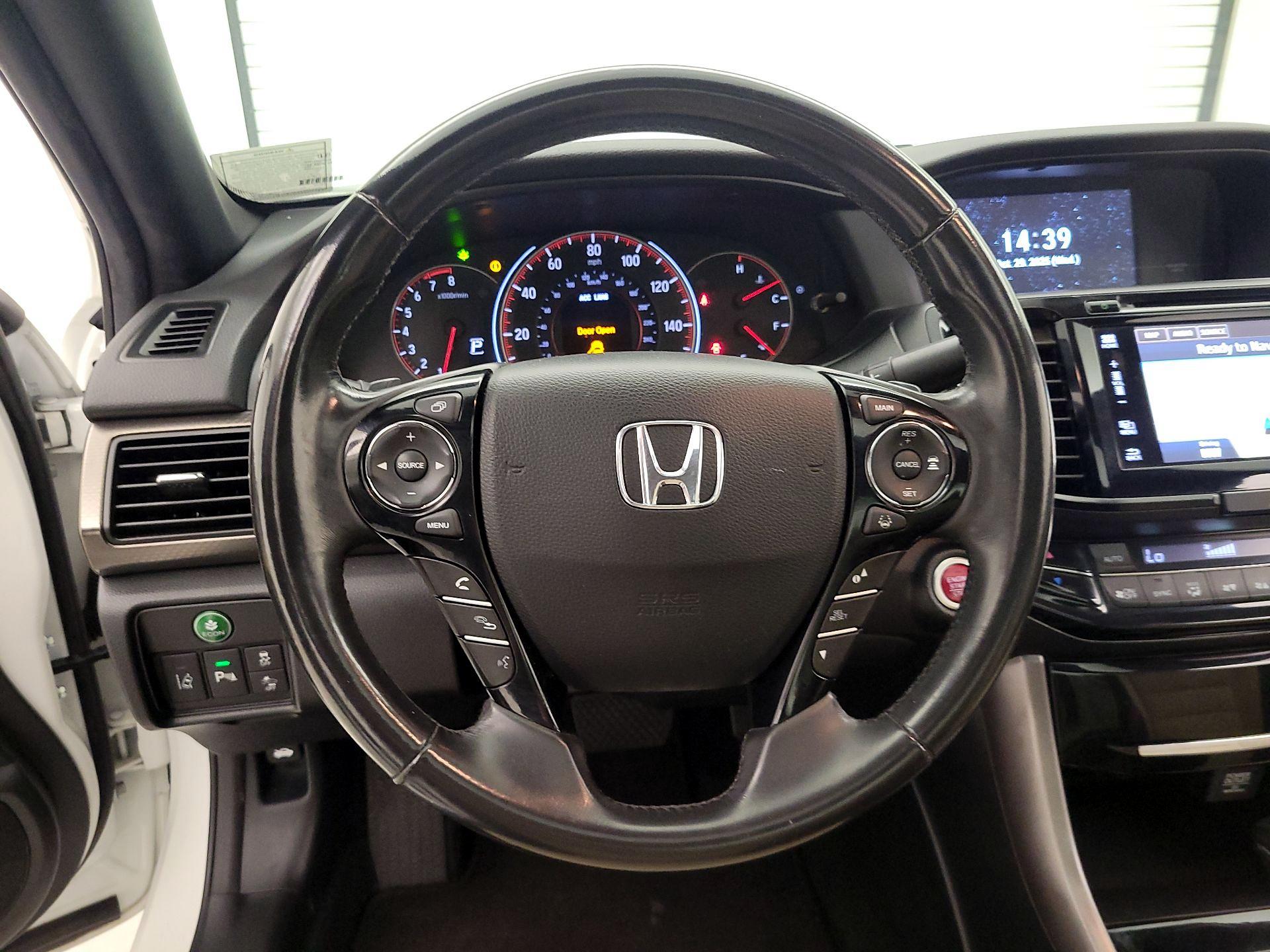 Thumbnail: 2016 Honda Accord - 10