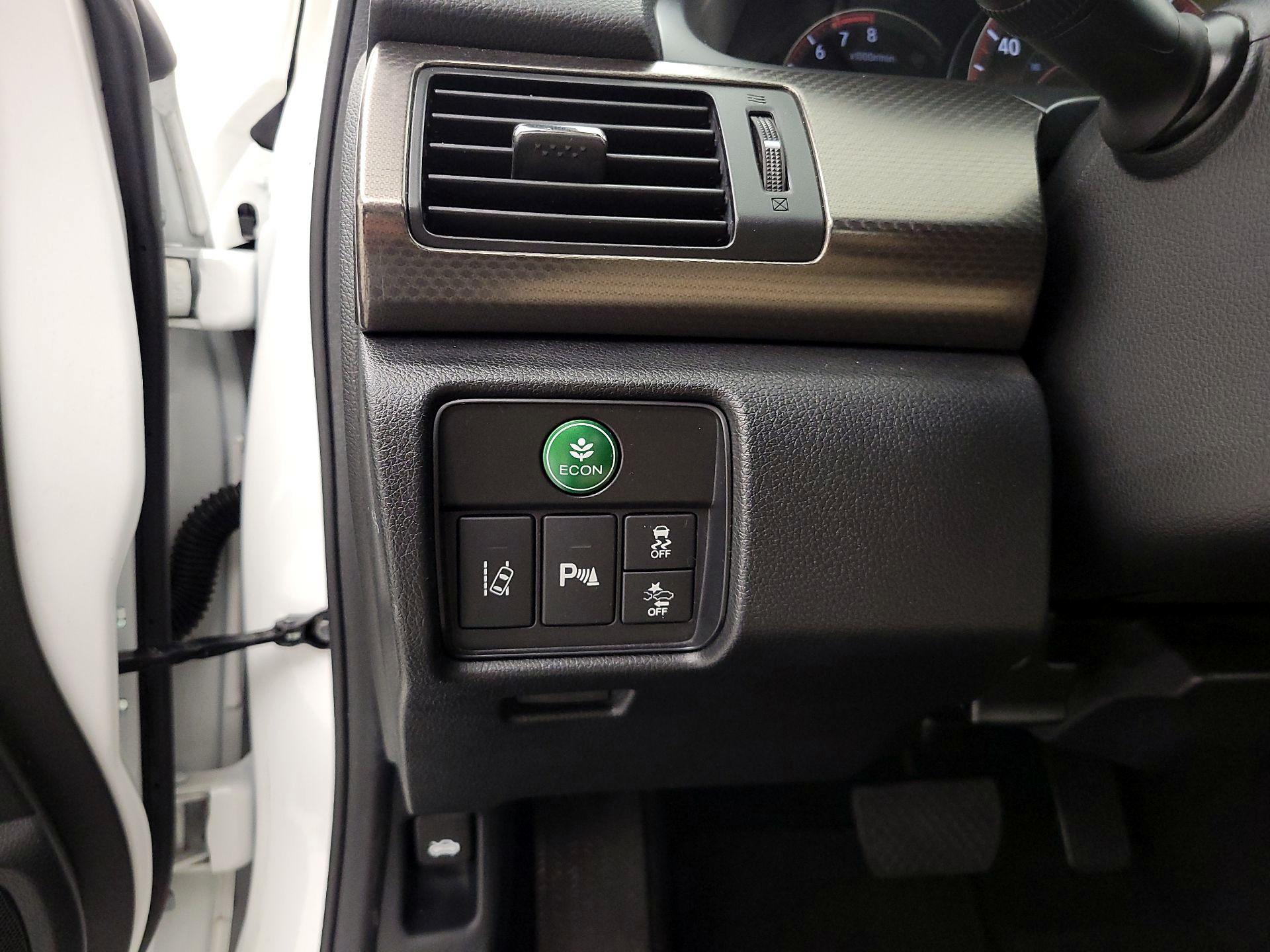 Thumbnail: 2016 Honda Accord - 13