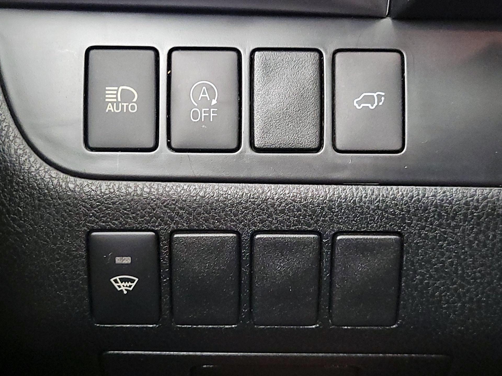 Thumbnail: 2019 Toyota Highlander - 13