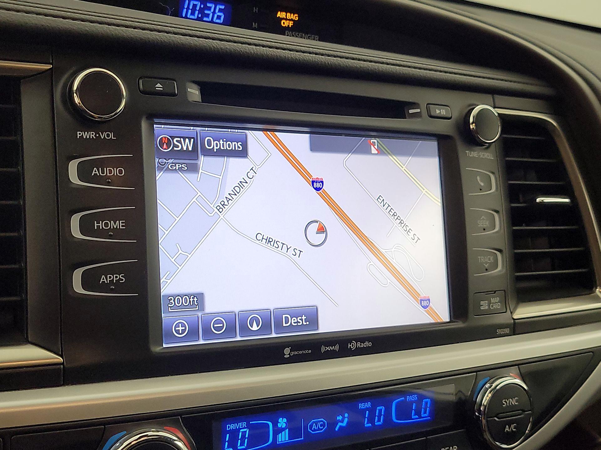 Thumbnail: 2019 Toyota Highlander - 14