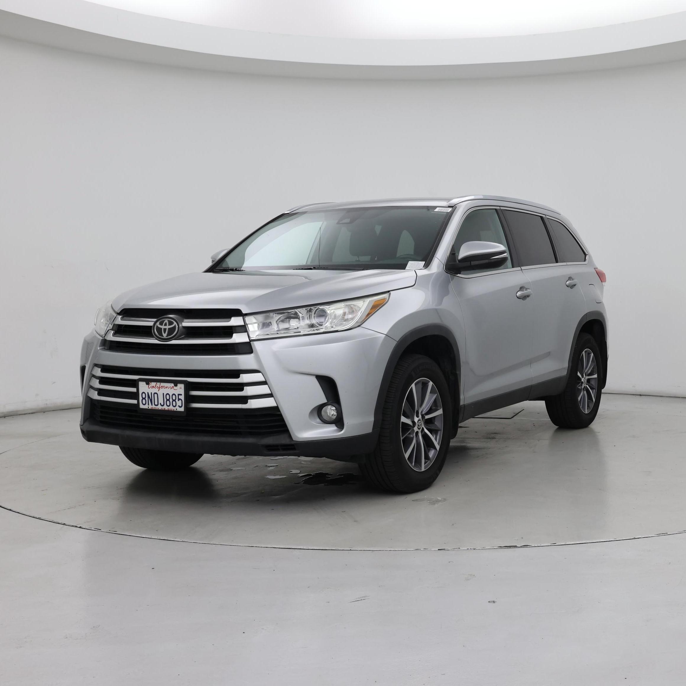 Thumbnail: 2019 Toyota Highlander - 4