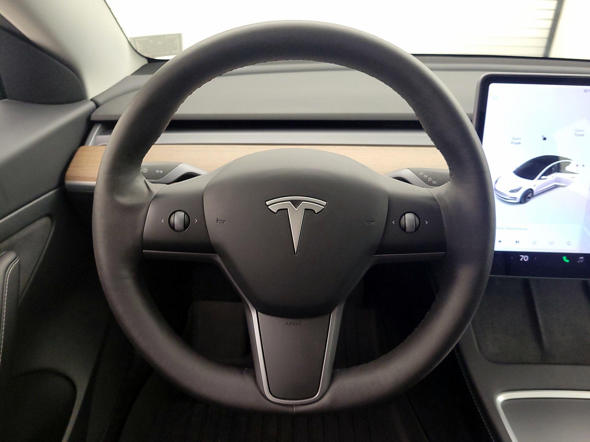 Thumbnail: 2021 Tesla Model 3 - 10