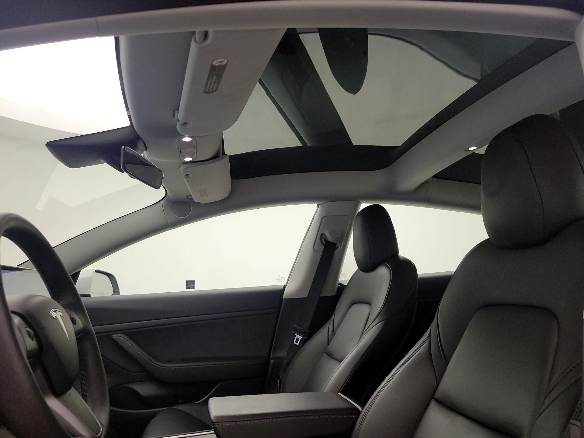 Thumbnail: 2021 Tesla Model 3 - 18