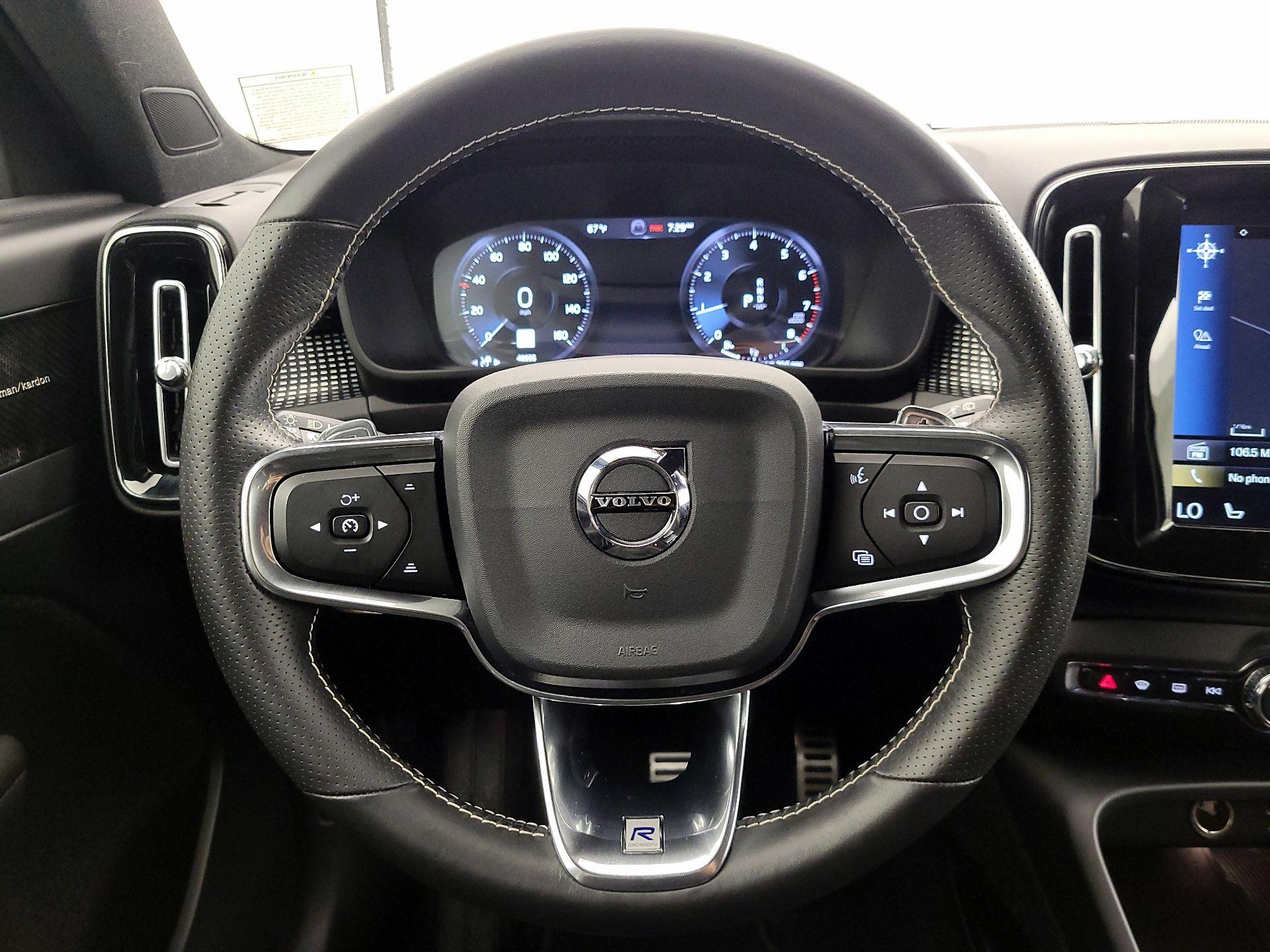 Thumbnail: 2019 Volvo XC40 - 10
