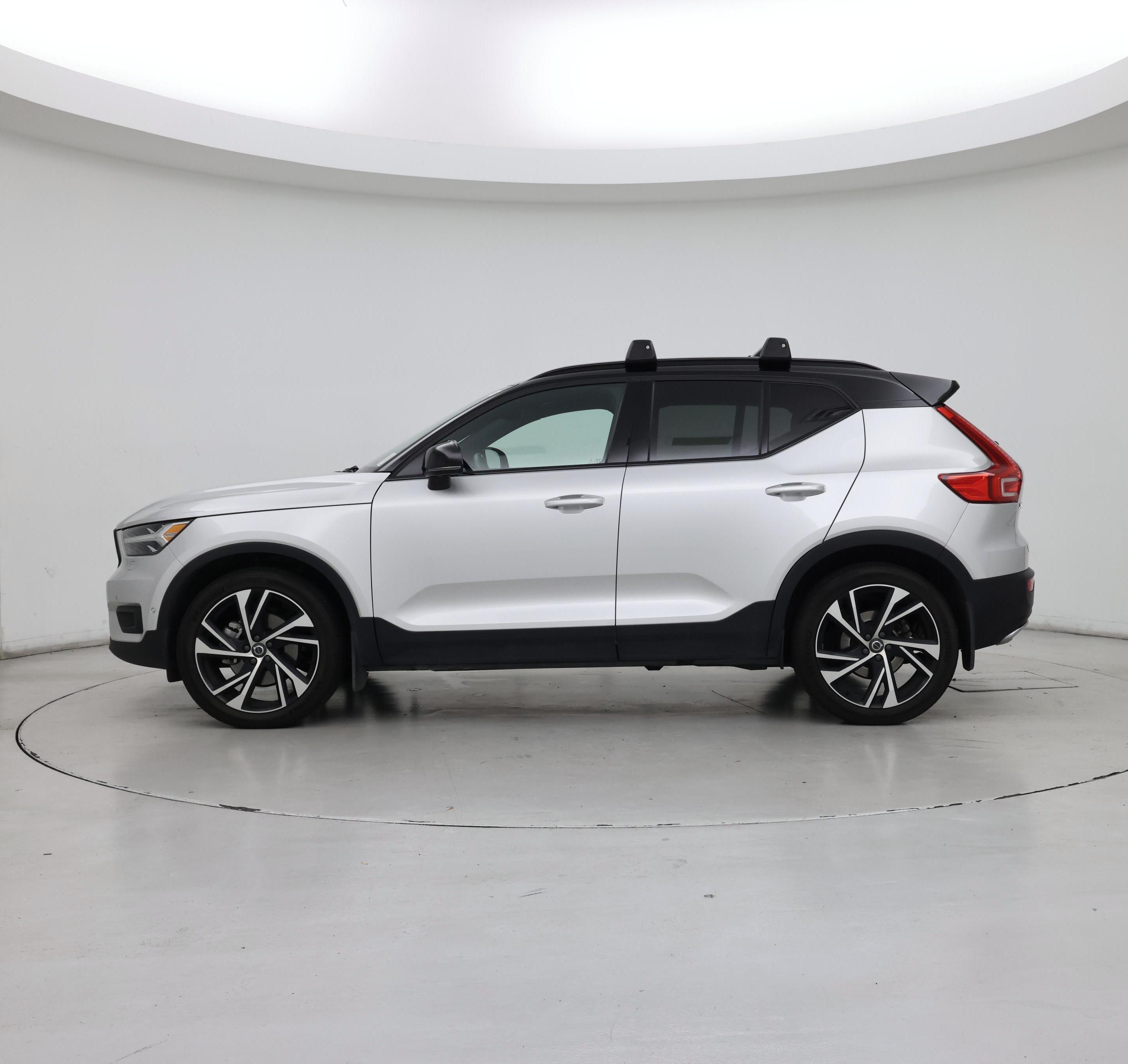 Thumbnail: 2019 Volvo XC40 - 3