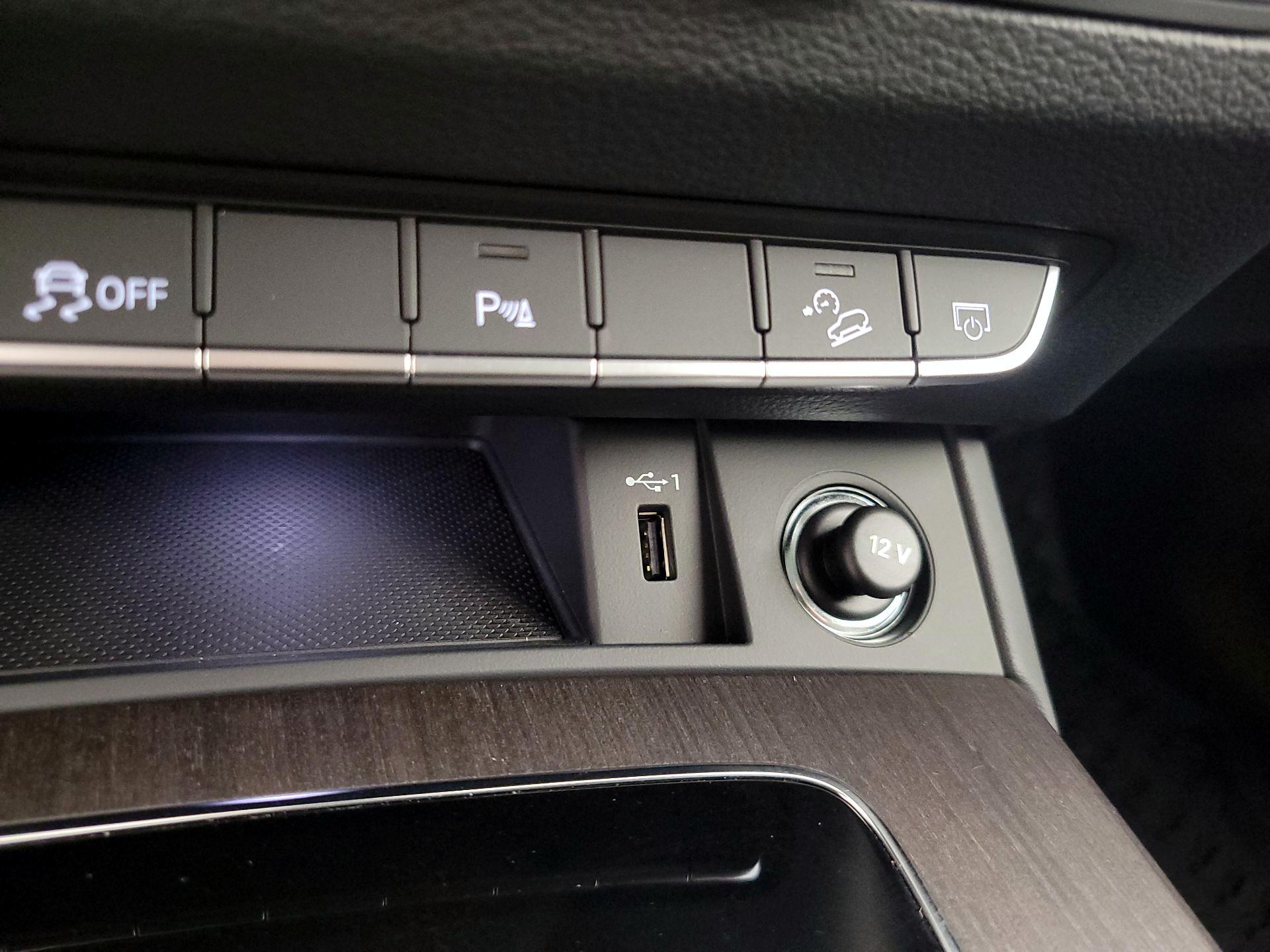 Thumbnail: 2023 Audi Q5 - 19