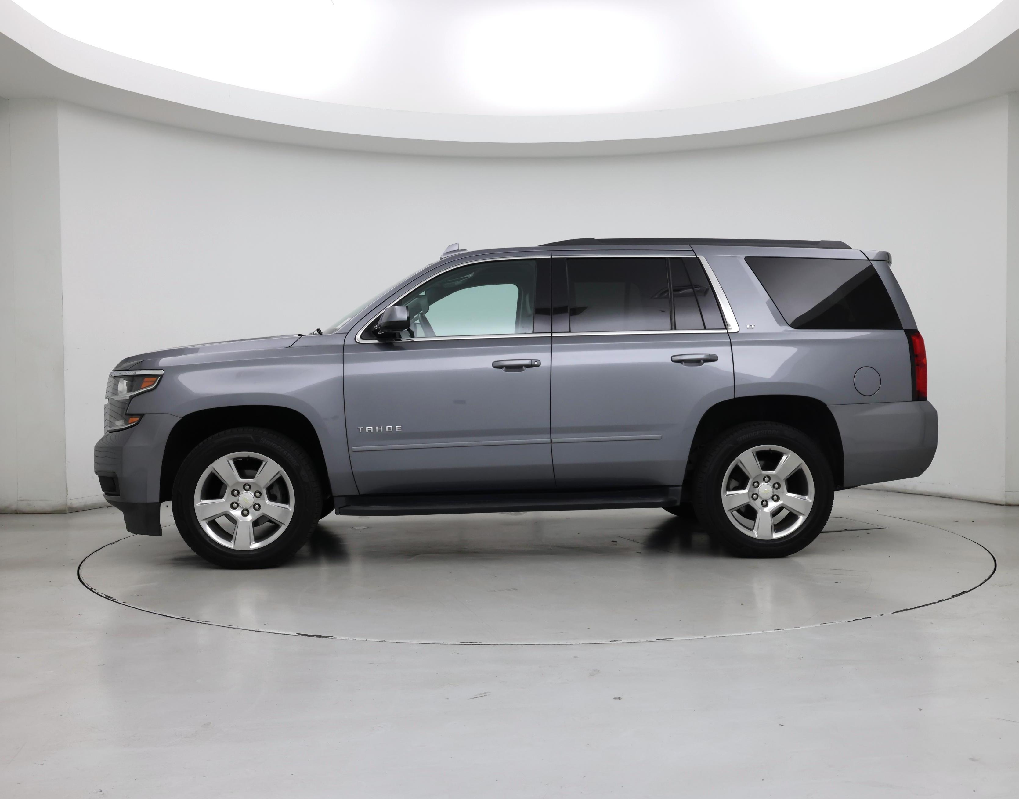 Thumbnail: 2018 Chevrolet Tahoe - 3