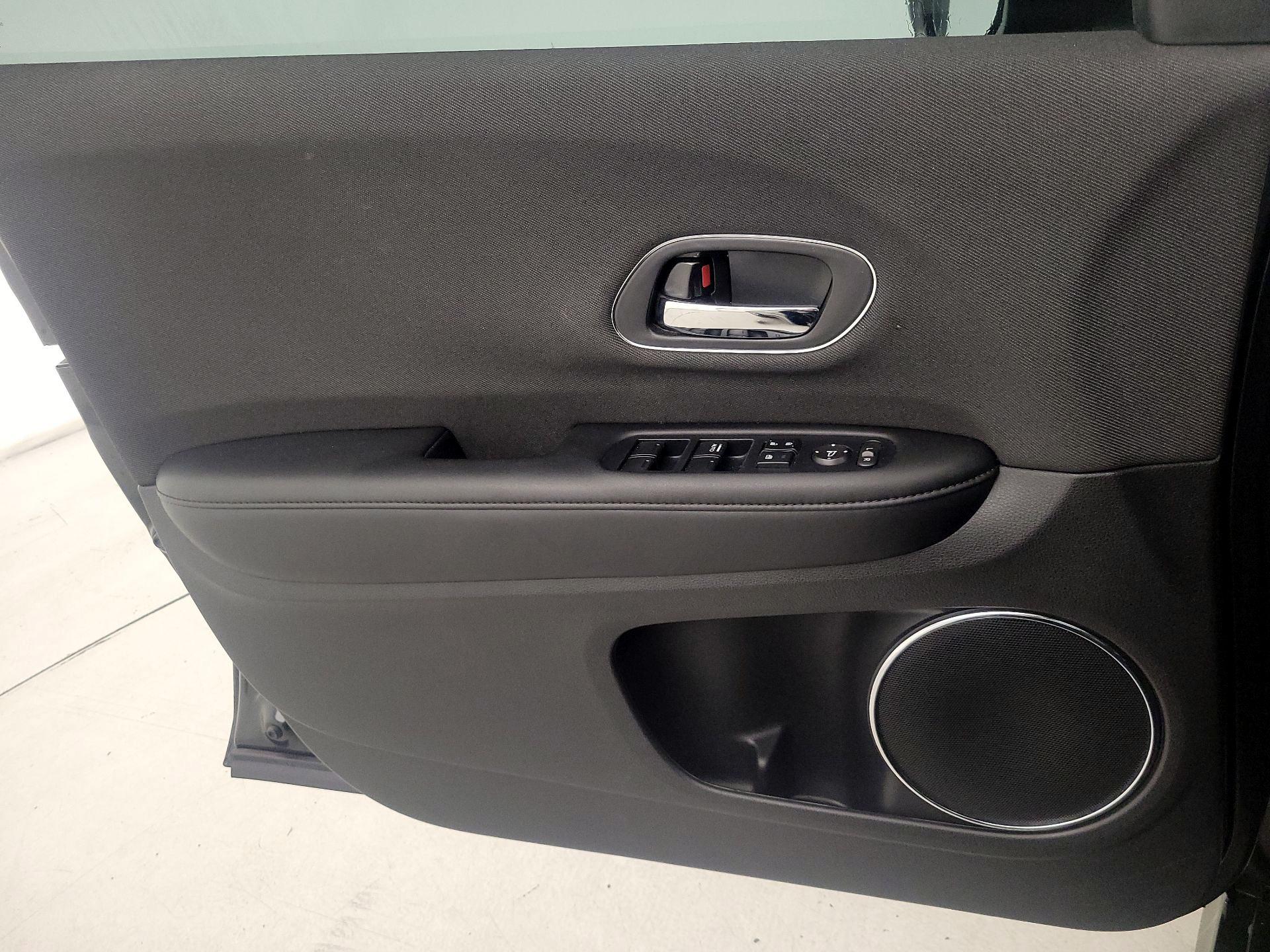 Thumbnail: 2022 Honda HR-V - 12