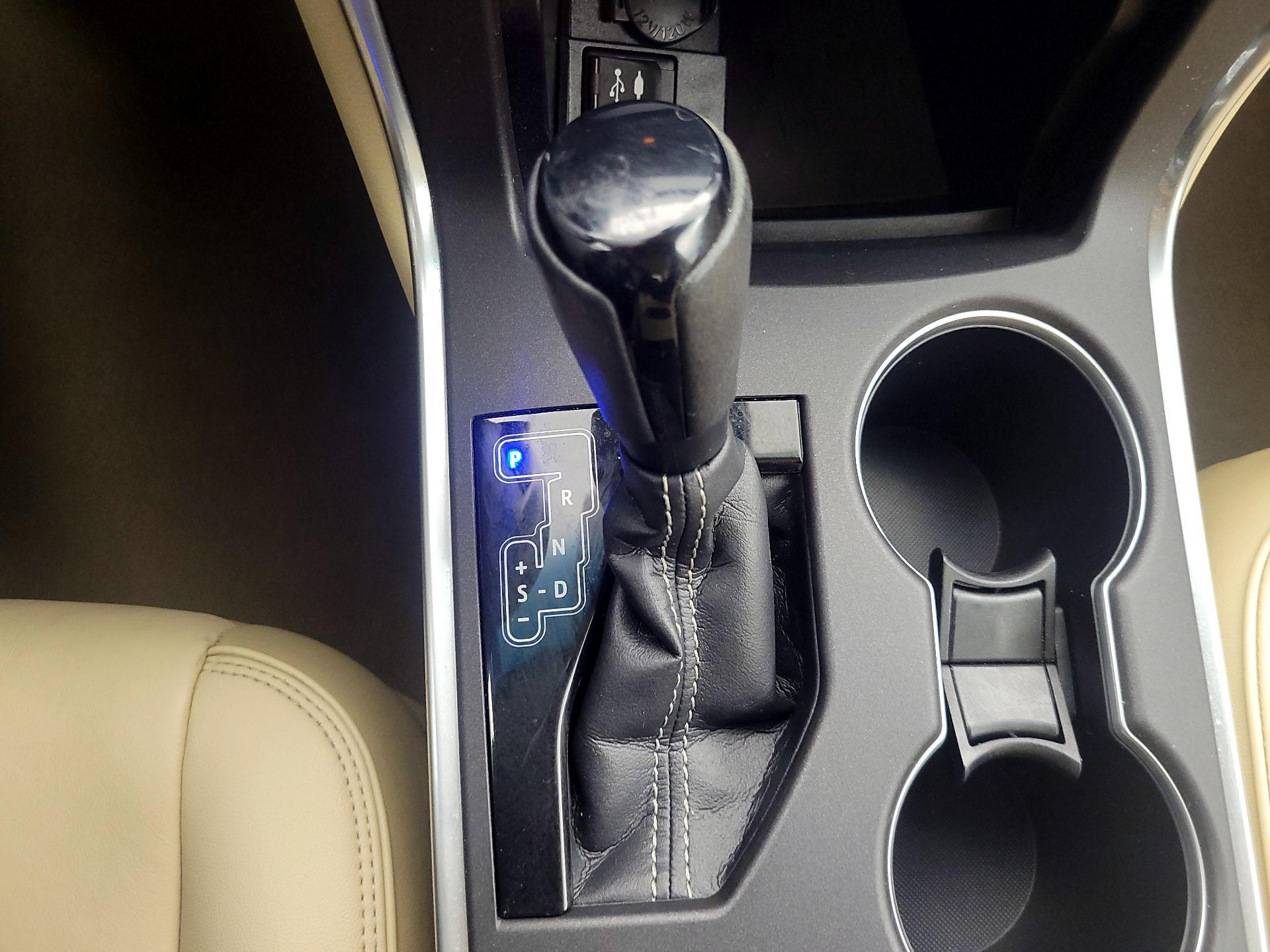 Thumbnail: 2017 Toyota Camry - 18